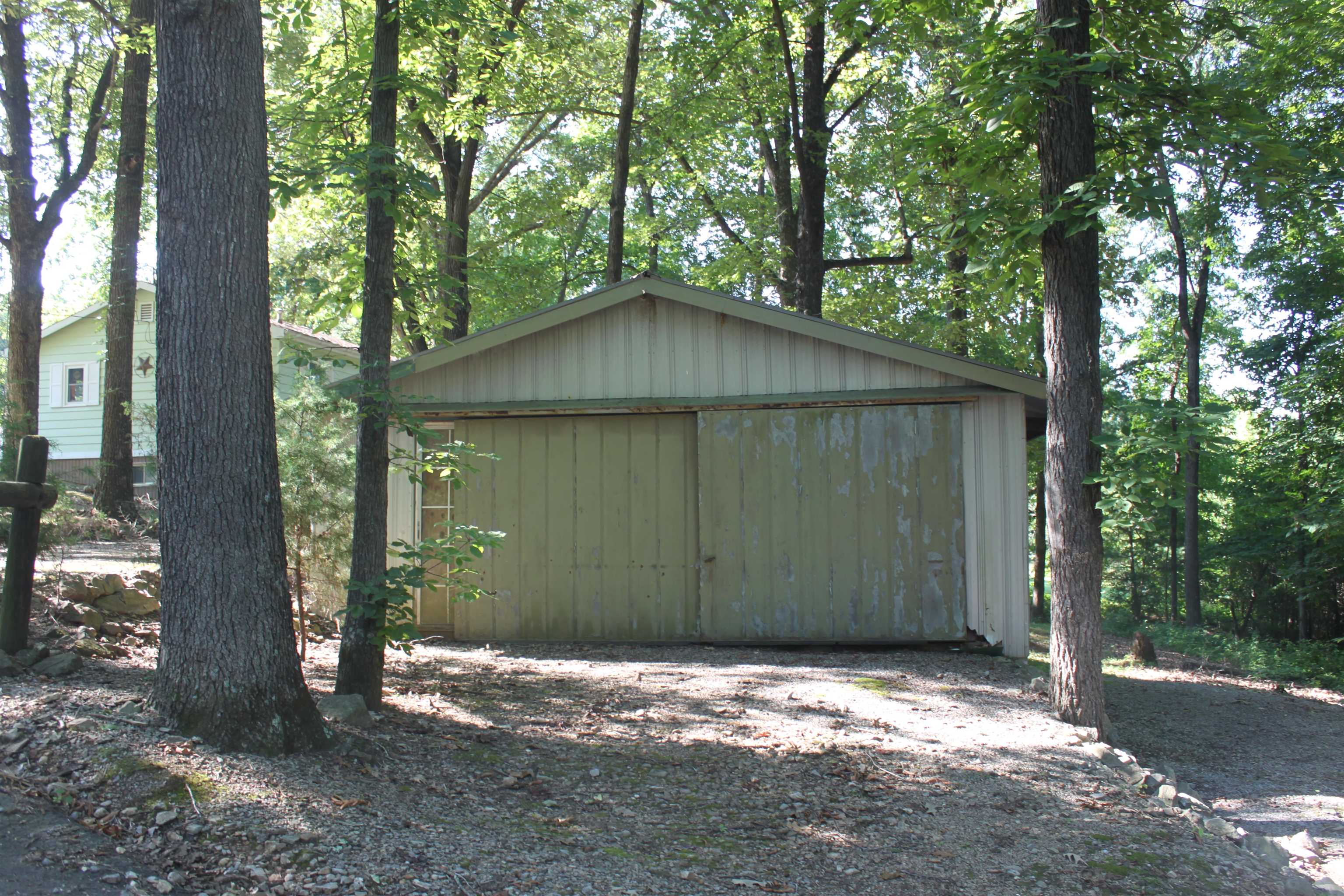 84 Arrowhead Rd, Eddyville, Kentucky 42038, 2 Bedrooms Bedrooms, ,1 BathroomBathrooms,Single Family Residence,For Sale,Arrowhead Rd,89967