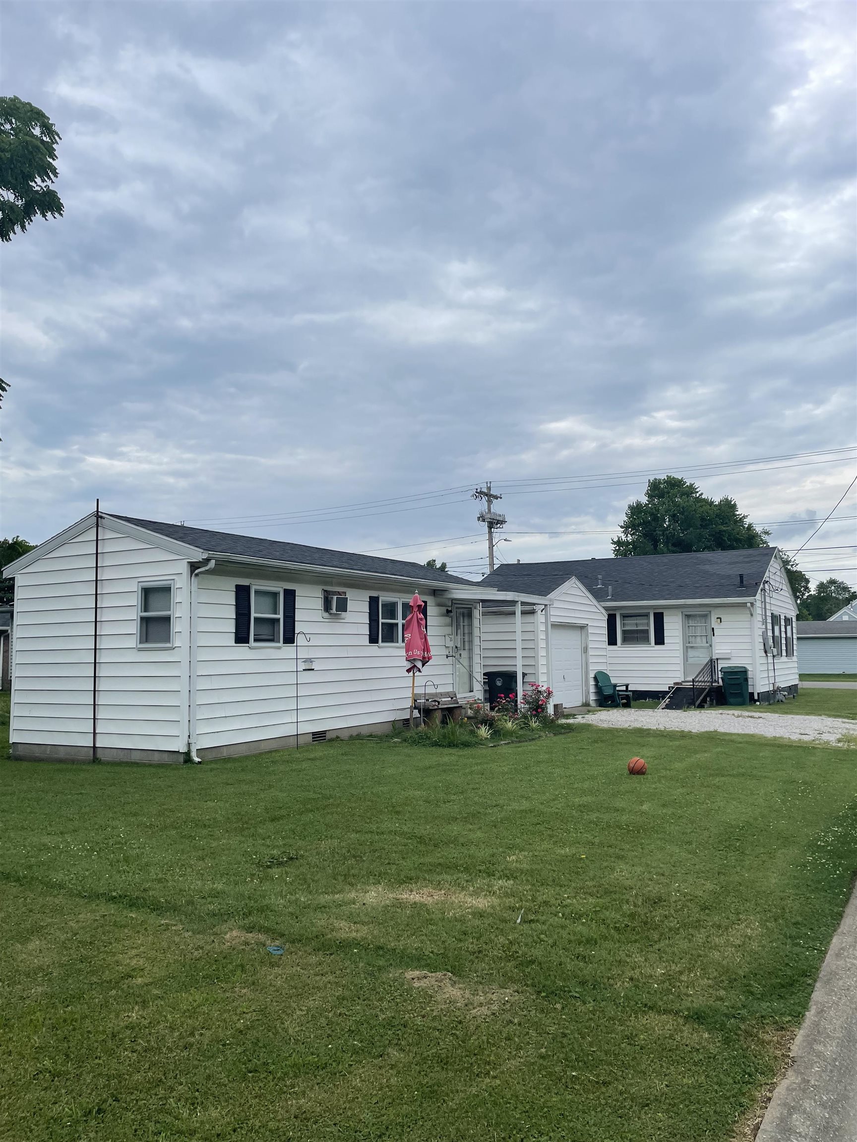 228 Byers Ave., Owensboro, Kentucky 42303, 2 Bedrooms Bedrooms, ,1 BathroomBathrooms,Single Family Residence,For Sale,Byers Ave.,89972