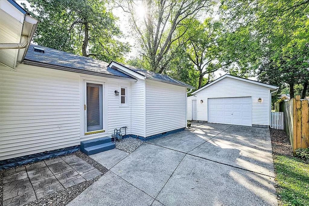 520 Hill Ave, Owensboro, Kentucky 42301-5065, 2 Bedrooms Bedrooms, ,1 BathroomBathrooms,Single Family Residence,For Sale,Hill Ave,89975