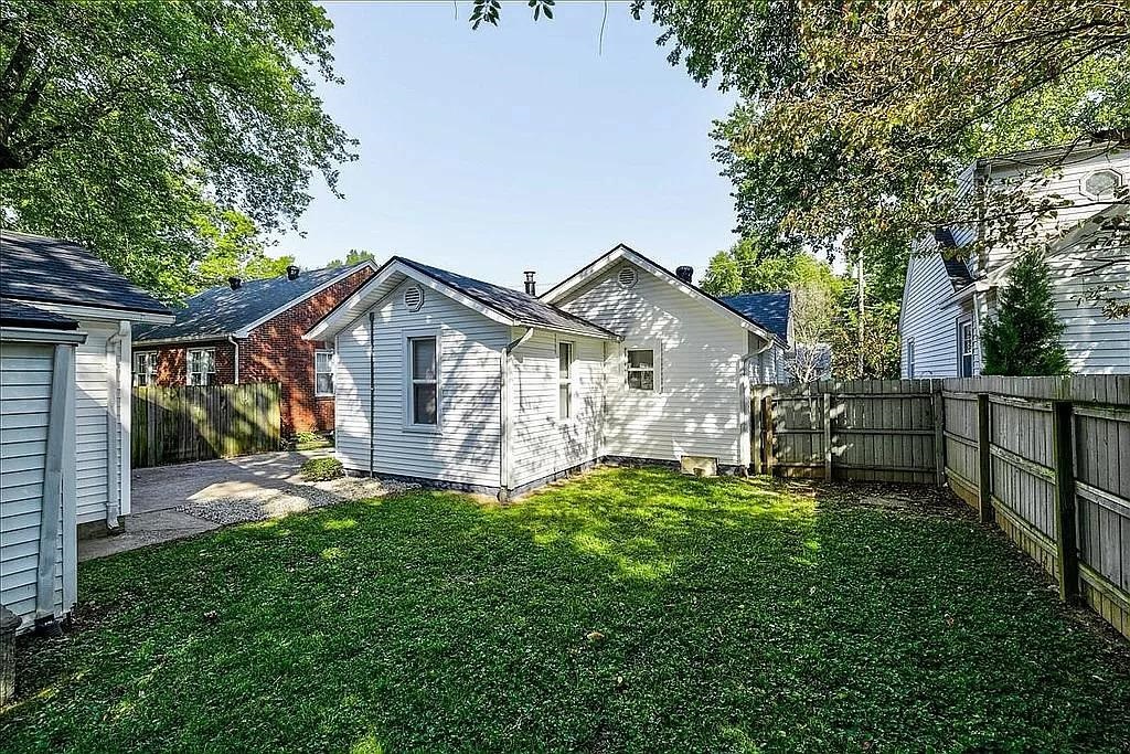 520 Hill Ave, Owensboro, Kentucky 42301-5065, 2 Bedrooms Bedrooms, ,1 BathroomBathrooms,Single Family Residence,For Sale,Hill Ave,89975