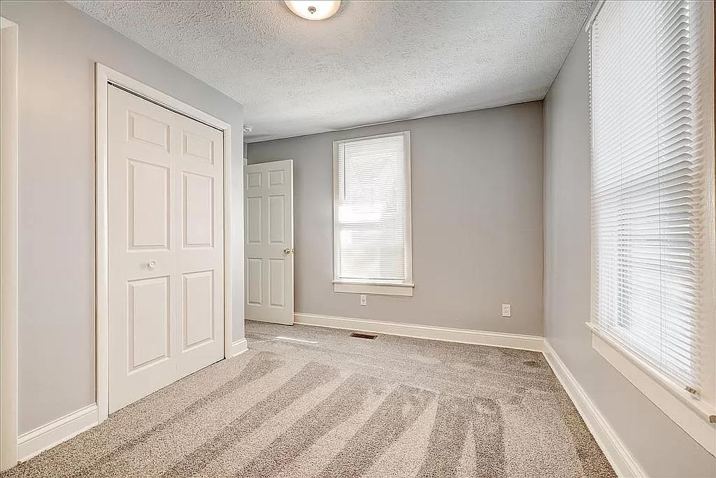 520 Hill Ave, Owensboro, Kentucky 42301-5065, 2 Bedrooms Bedrooms, ,1 BathroomBathrooms,Single Family Residence,For Sale,Hill Ave,89975