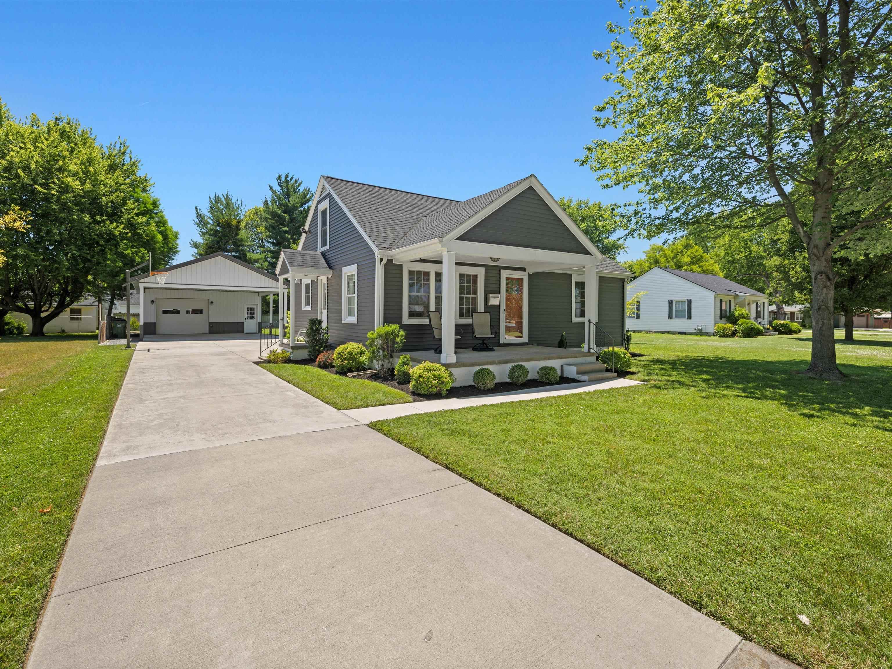 2220 York Dr, Owensboro, Kentucky 42301-4230, 3 Bedrooms Bedrooms, ,2 BathroomsBathrooms,Single Family Residence,For Sale,York Dr,89976