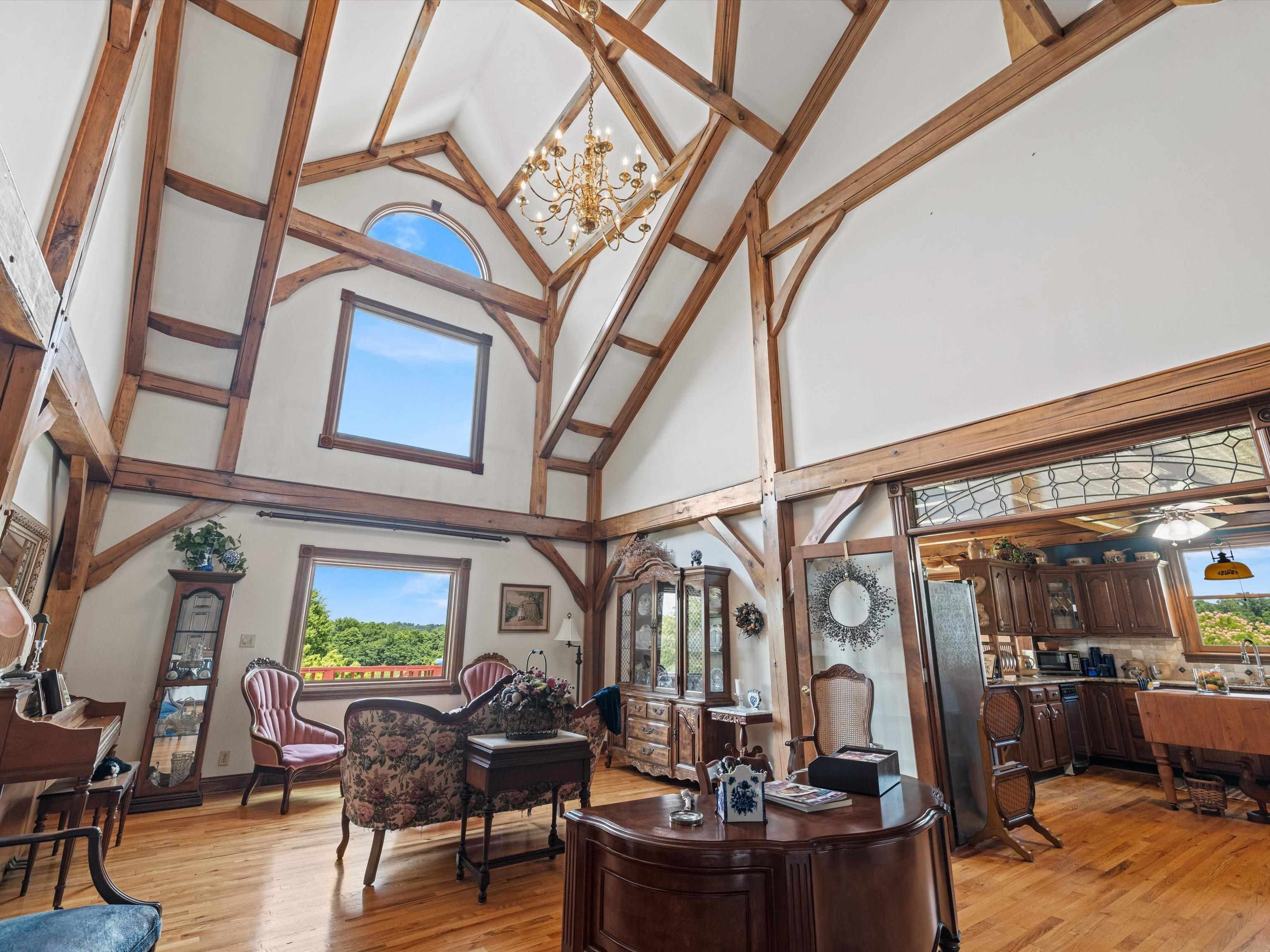 333 Barnetts Creek Road, Utica, Kentucky 42376, 5 Bedrooms Bedrooms, ,4 BathroomsBathrooms,Farm,For Sale,Barnetts Creek Road,89978