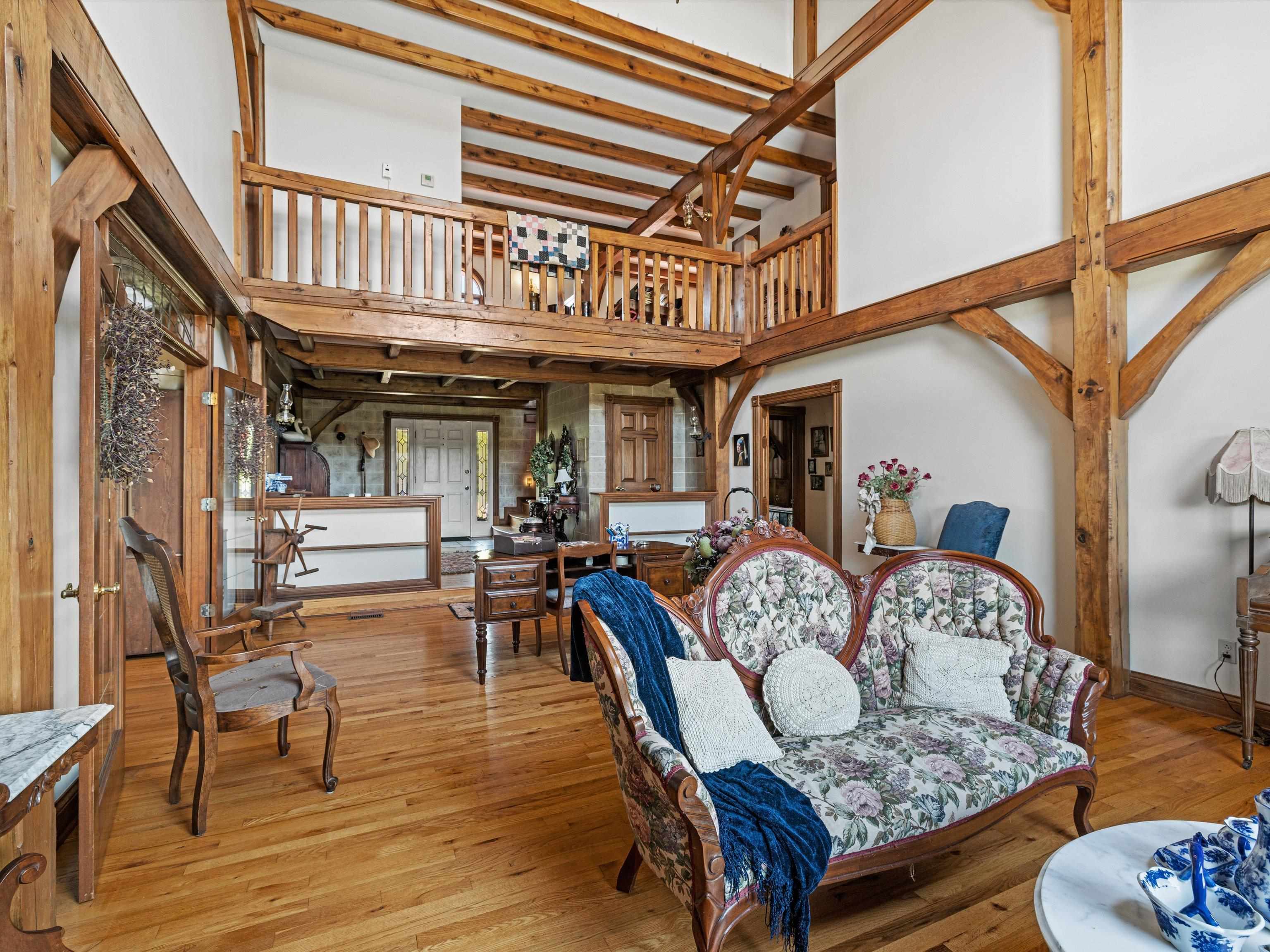 333 Barnetts Creek Road, Utica, Kentucky 42376, 5 Bedrooms Bedrooms, ,4 BathroomsBathrooms,Farm,For Sale,Barnetts Creek Road,89978