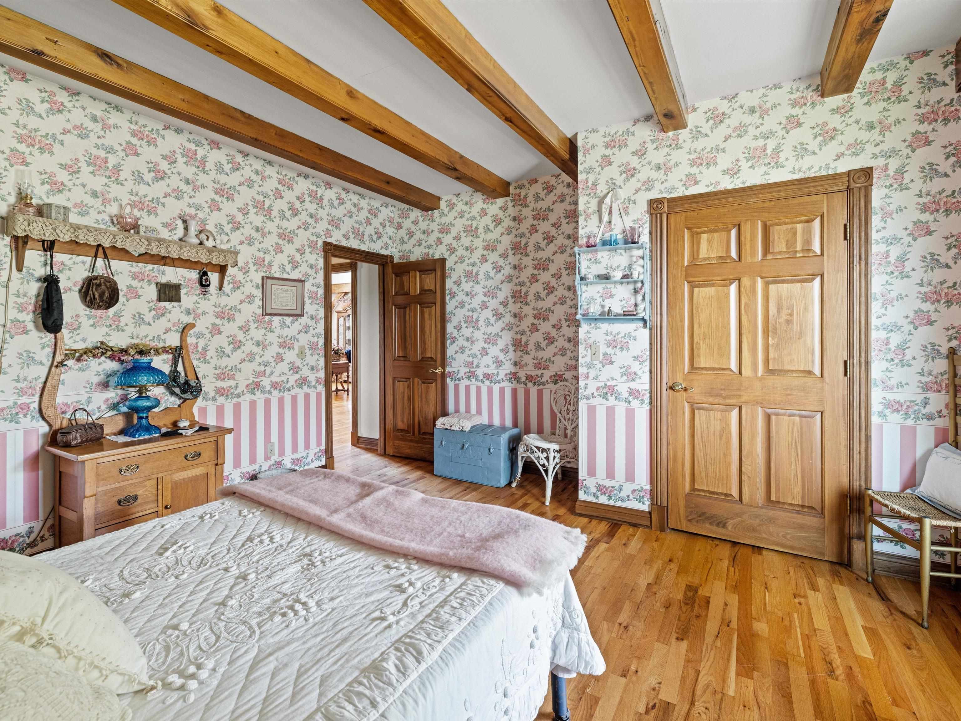 333 Barnetts Creek Road, Utica, Kentucky 42376, 5 Bedrooms Bedrooms, ,4 BathroomsBathrooms,Farm,For Sale,Barnetts Creek Road,89978