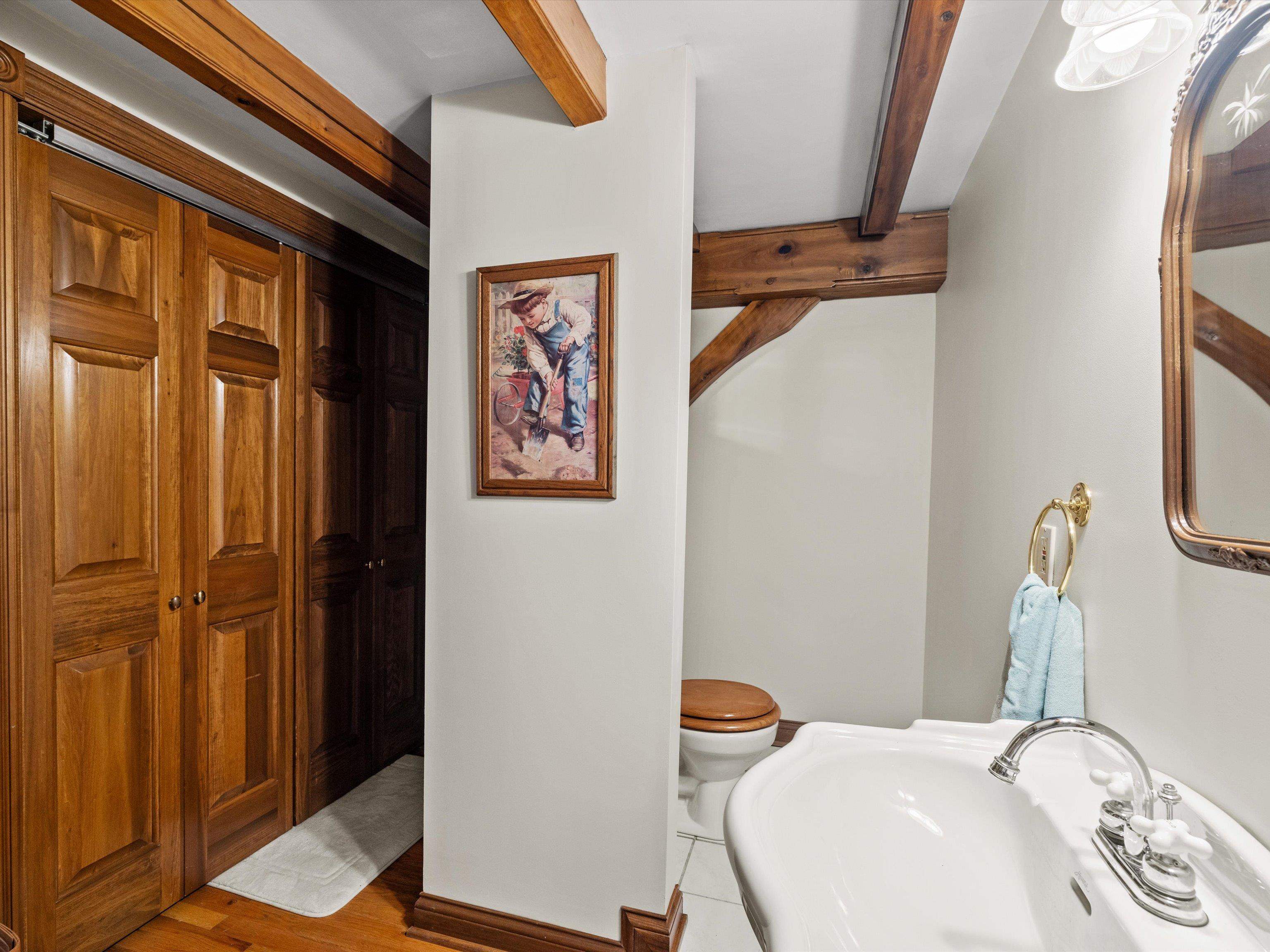 333 Barnetts Creek Road, Utica, Kentucky 42376, 5 Bedrooms Bedrooms, ,4 BathroomsBathrooms,Farm,For Sale,Barnetts Creek Road,89978