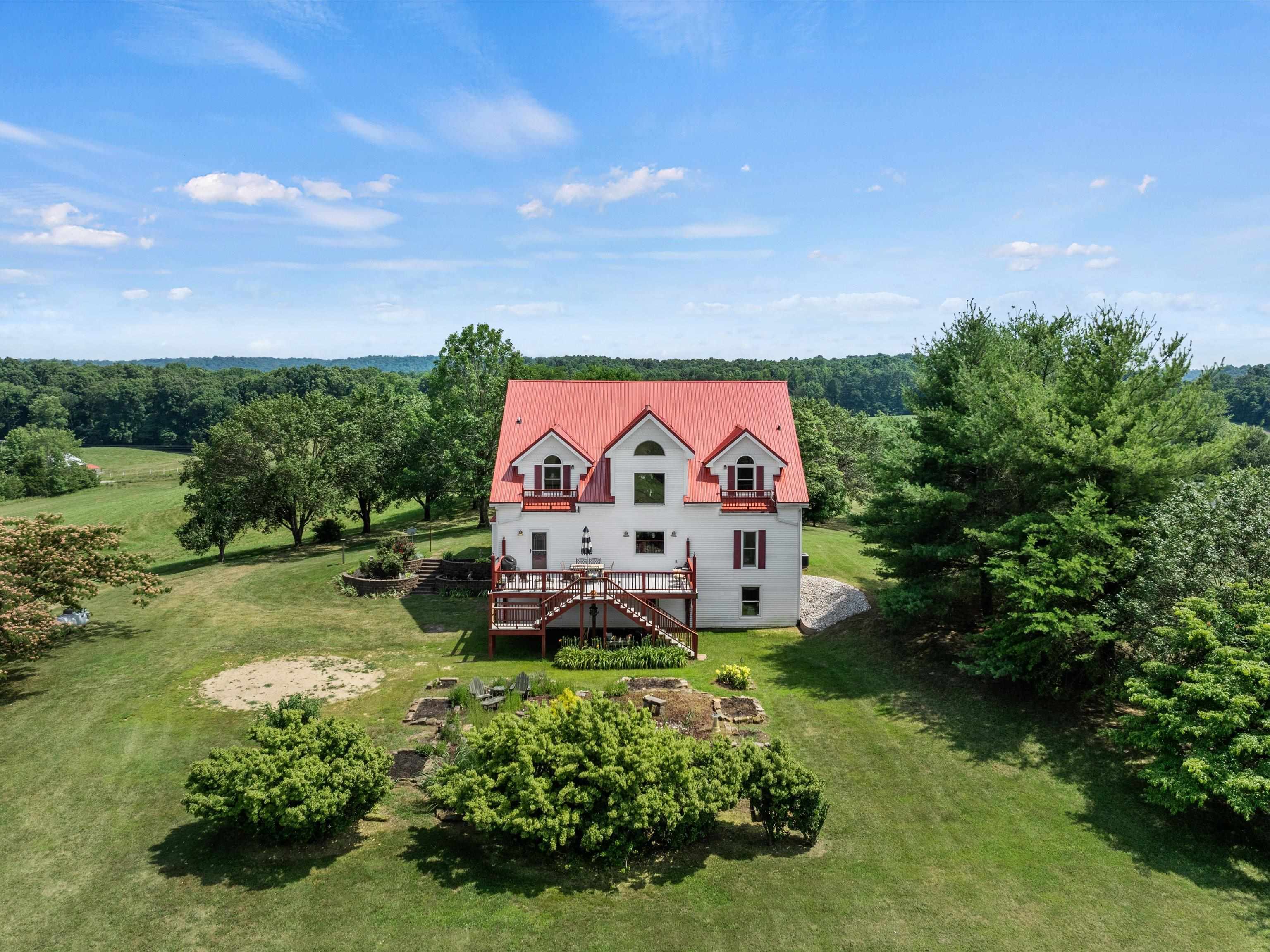 333 Barnetts Creek Road, Utica, Kentucky 42376, 5 Bedrooms Bedrooms, ,4 BathroomsBathrooms,Farm,For Sale,Barnetts Creek Road,89978