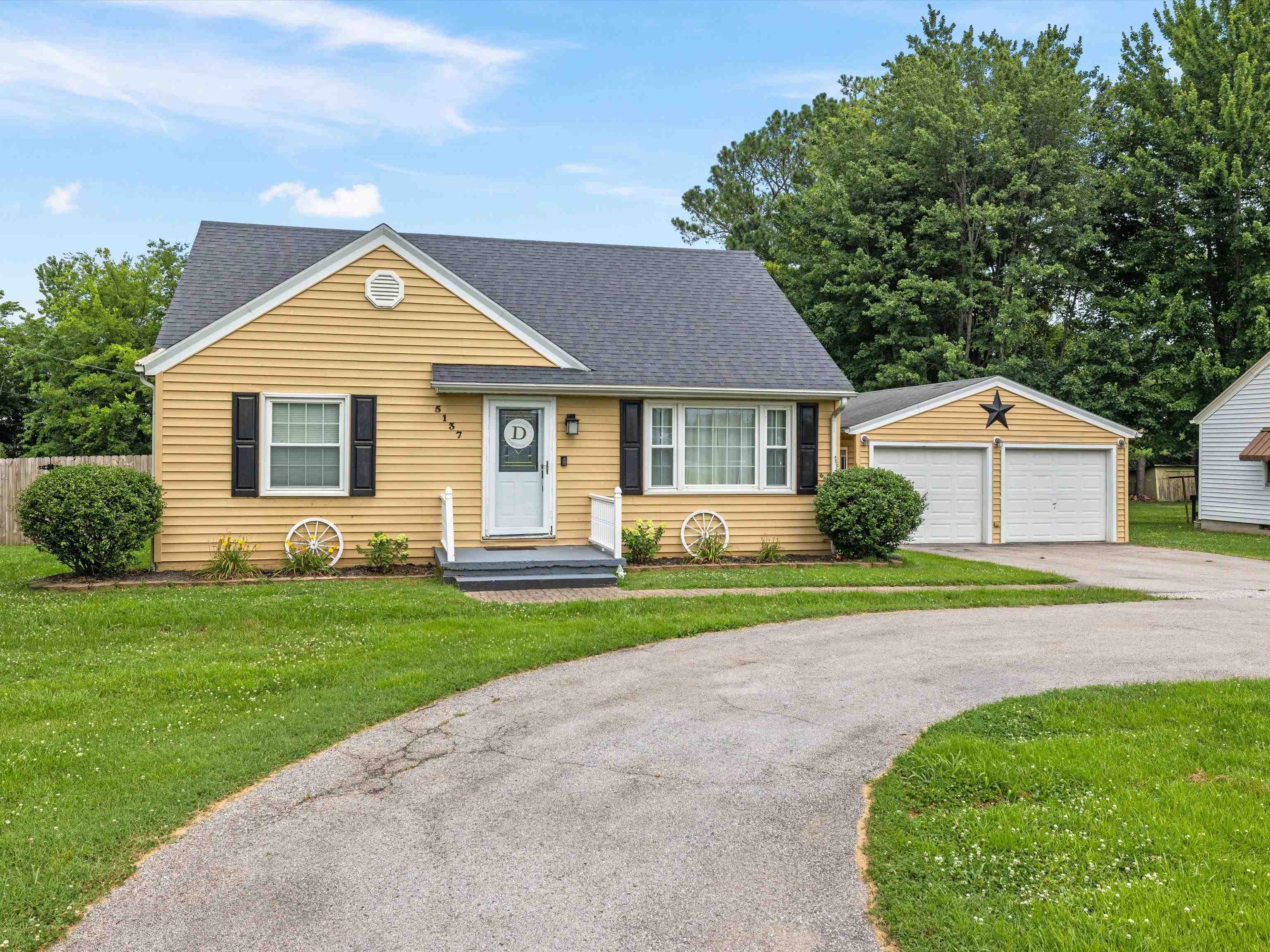 5137 HWY 56, Owensboro, Kentucky 42301, 3 Bedrooms Bedrooms, ,1 BathroomBathrooms,Single Family Residence,For Sale,HWY 56,89980