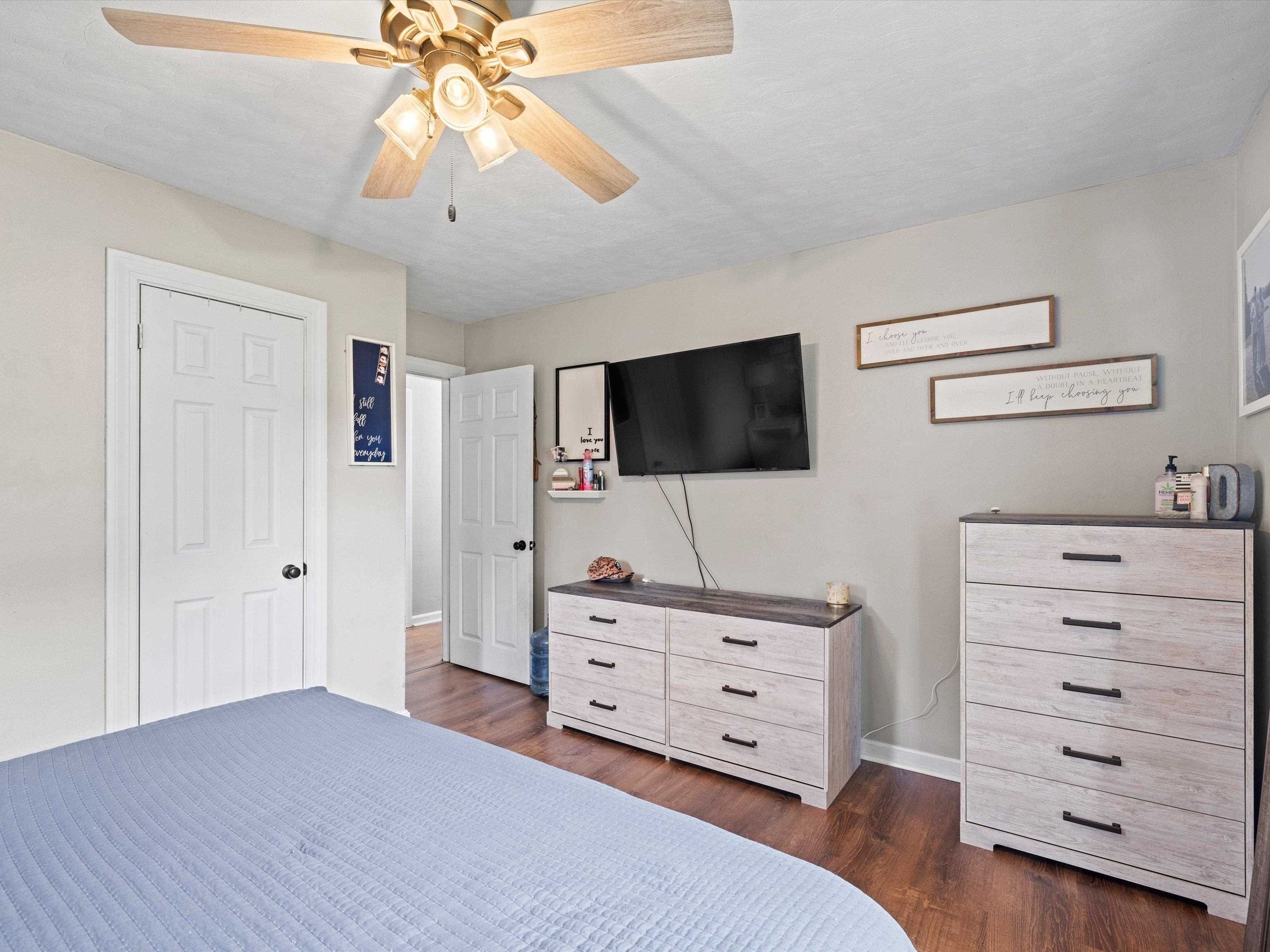 5137 HWY 56, Owensboro, Kentucky 42301, 3 Bedrooms Bedrooms, ,1 BathroomBathrooms,Single Family Residence,For Sale,HWY 56,89980