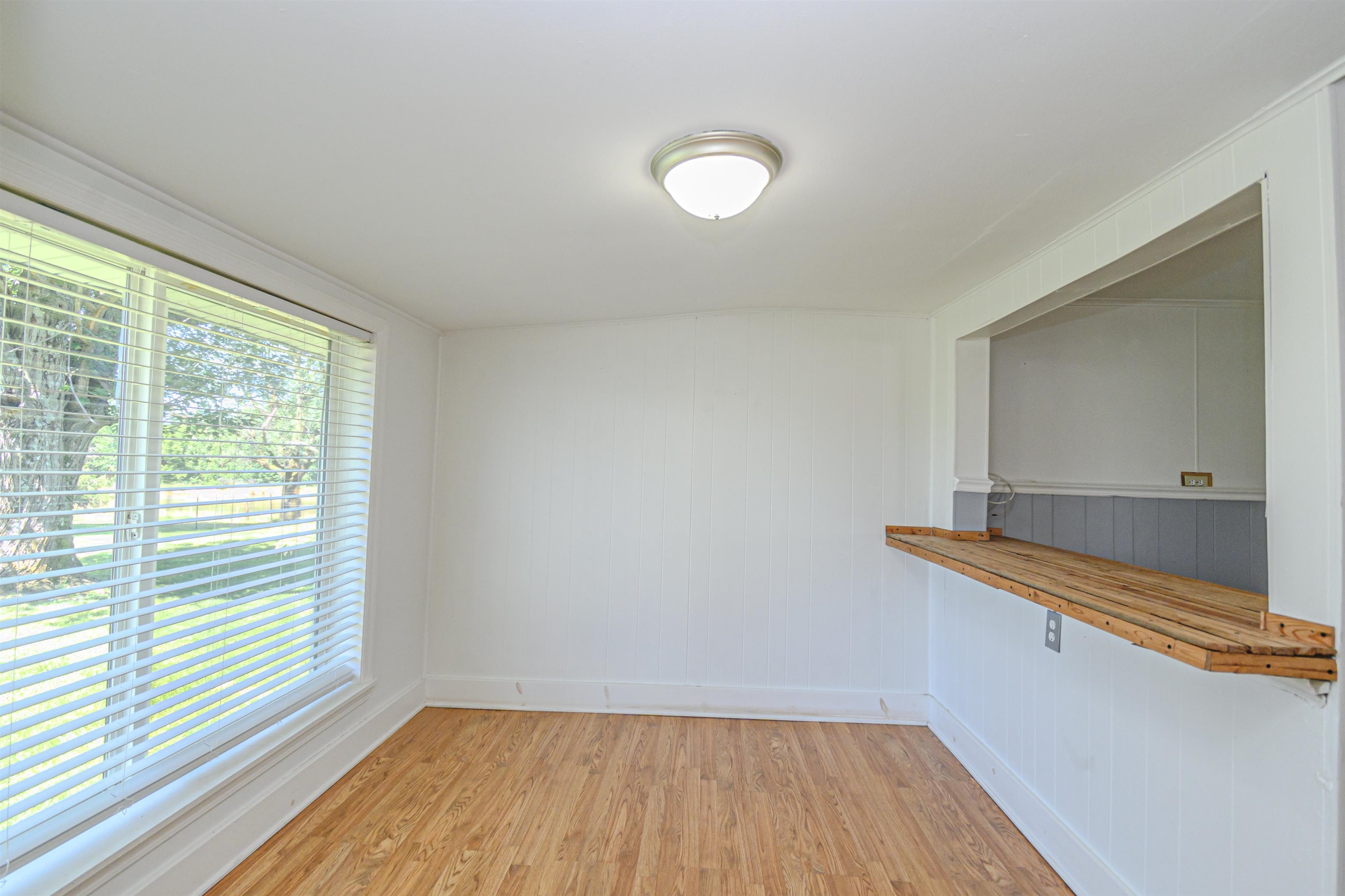1345 Niles Rd, Dawson Springs, Kentucky 42408, 2 Bedrooms Bedrooms, ,1 BathroomBathrooms,Single Family Residence,For Sale,Niles Rd,89983