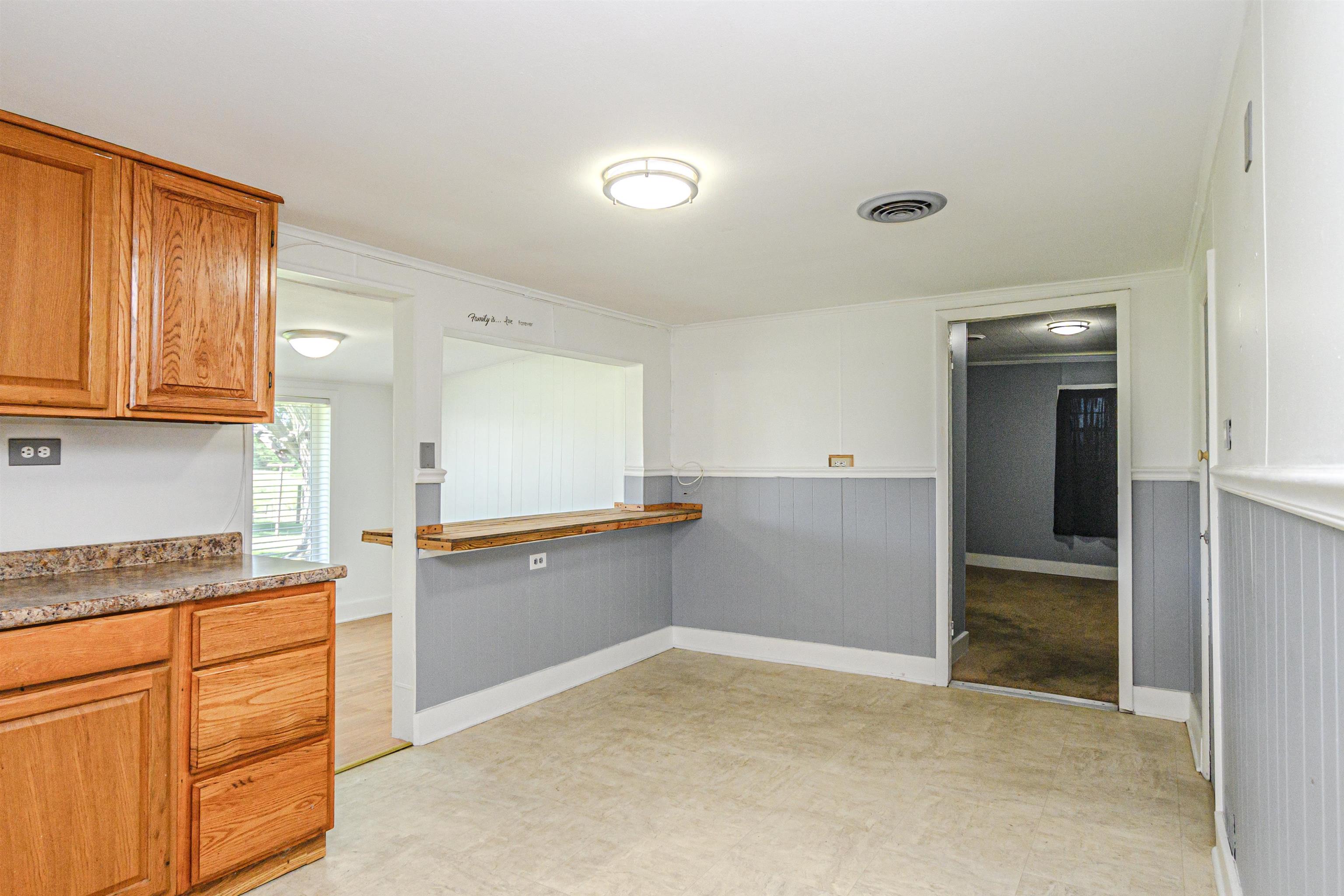 1345 Niles Rd, Dawson Springs, Kentucky 42408, 2 Bedrooms Bedrooms, ,1 BathroomBathrooms,Single Family Residence,For Sale,Niles Rd,89983