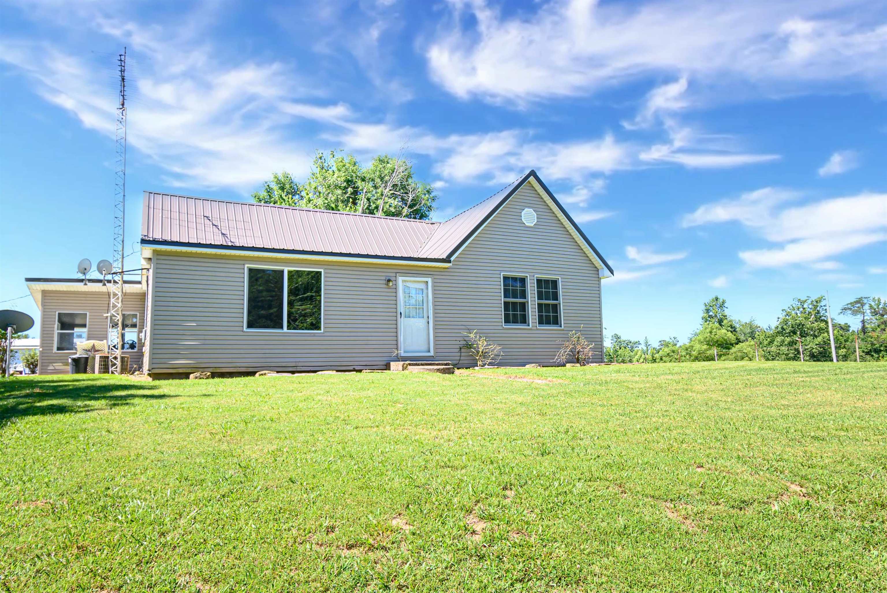 1345 Niles Rd, Dawson Springs, Kentucky 42408, 2 Bedrooms Bedrooms, ,1 BathroomBathrooms,Single Family Residence,For Sale,Niles Rd,89983