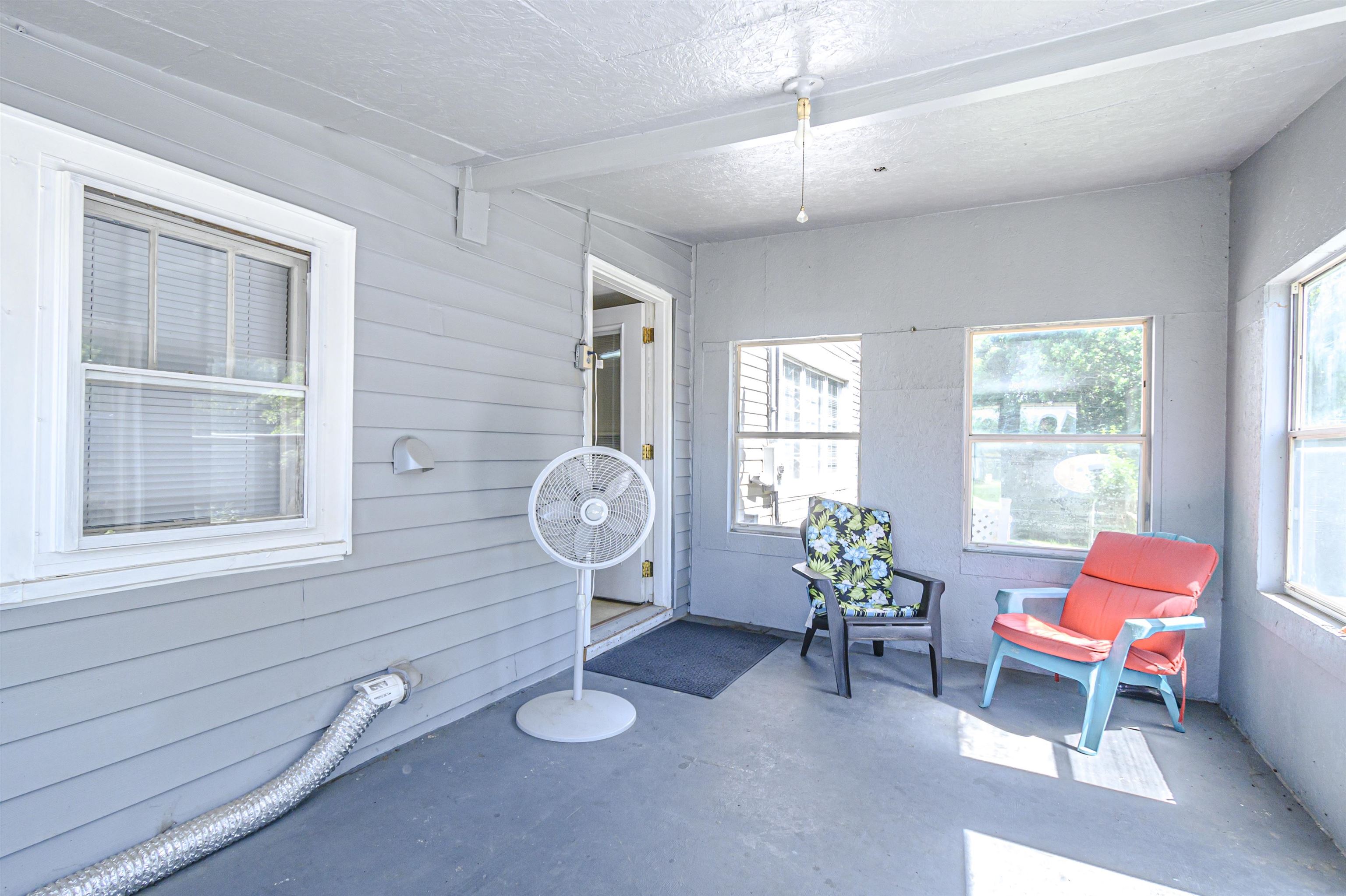 1345 Niles Rd, Dawson Springs, Kentucky 42408, 2 Bedrooms Bedrooms, ,1 BathroomBathrooms,Single Family Residence,For Sale,Niles Rd,89983