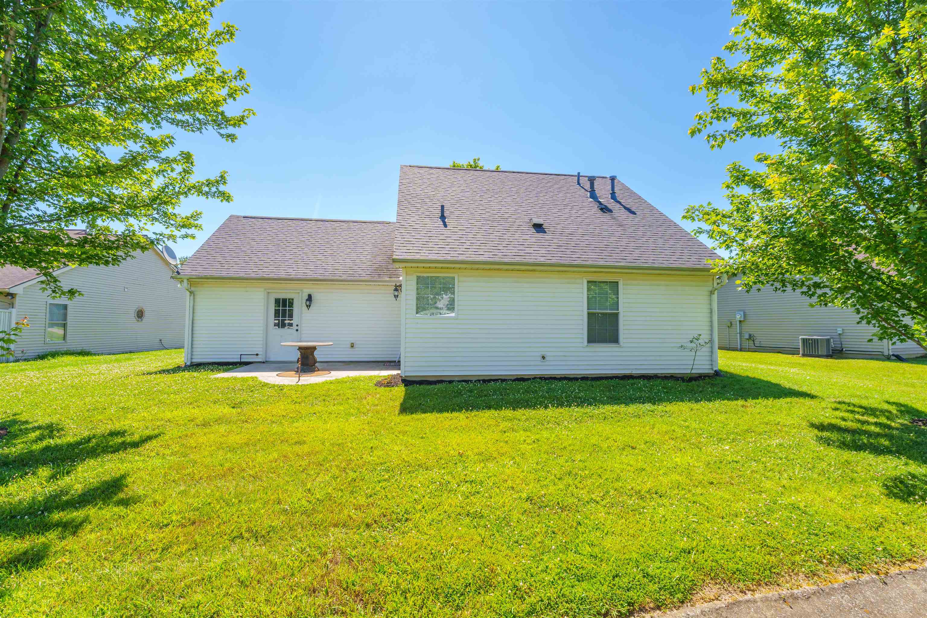 3108 Harness Loop, Owensboro, Kentucky 42303, 3 Bedrooms Bedrooms, ,2 BathroomsBathrooms,Single Family Residence,For Sale,Harness Loop,89987