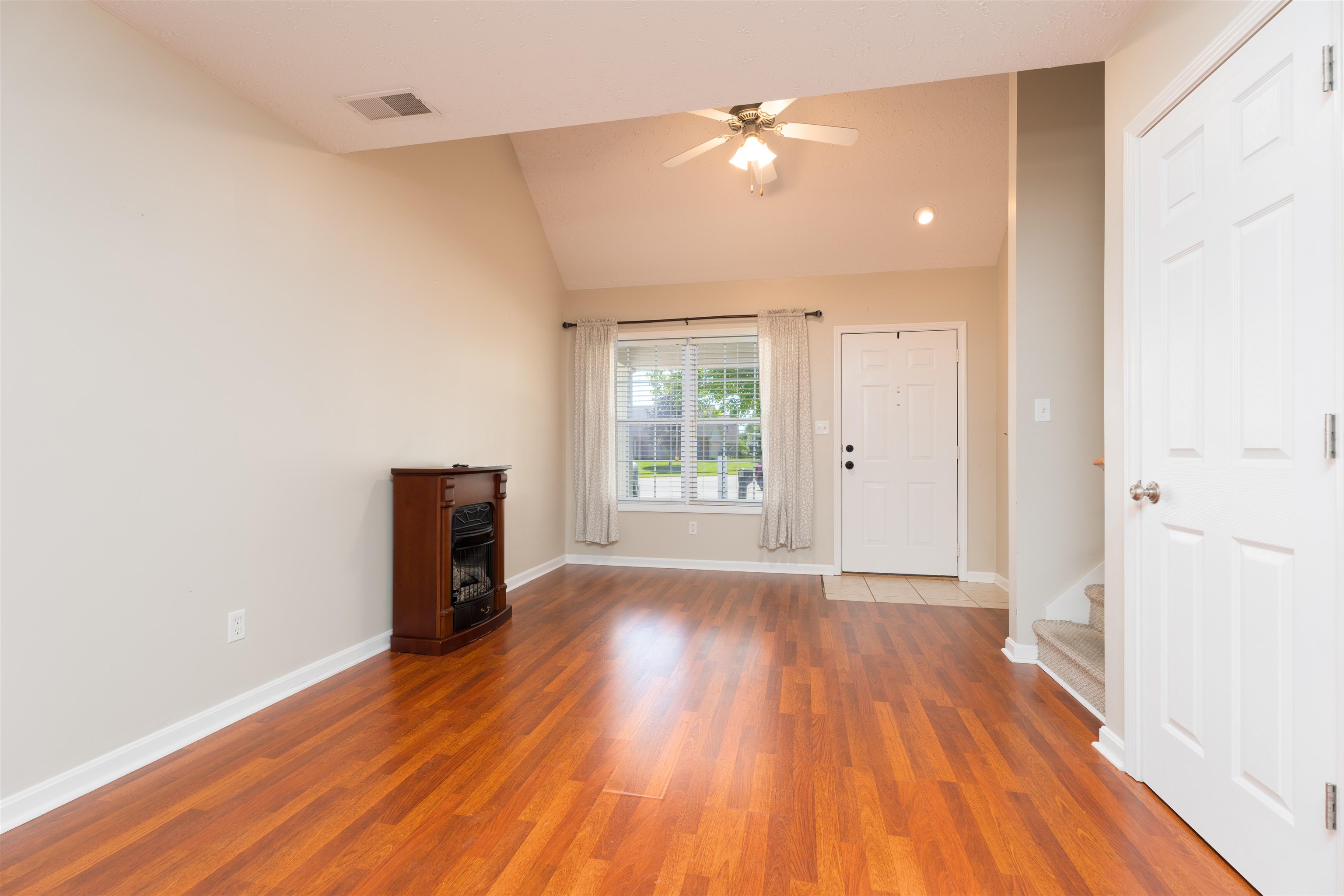 3108 Harness Loop, Owensboro, Kentucky 42303, 3 Bedrooms Bedrooms, ,2 BathroomsBathrooms,Single Family Residence,For Sale,Harness Loop,89987
