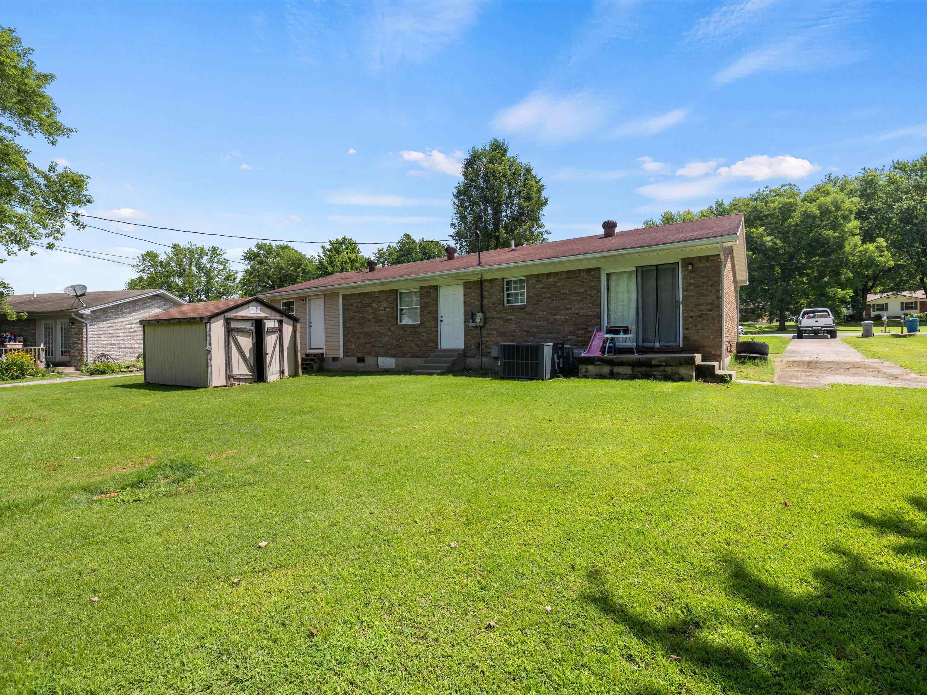 133 Countryside Dr, Centertown, Kentucky 42328, 5 Bedrooms Bedrooms, ,2 BathroomsBathrooms,Single Family Residence,For Sale,Countryside Dr,89989