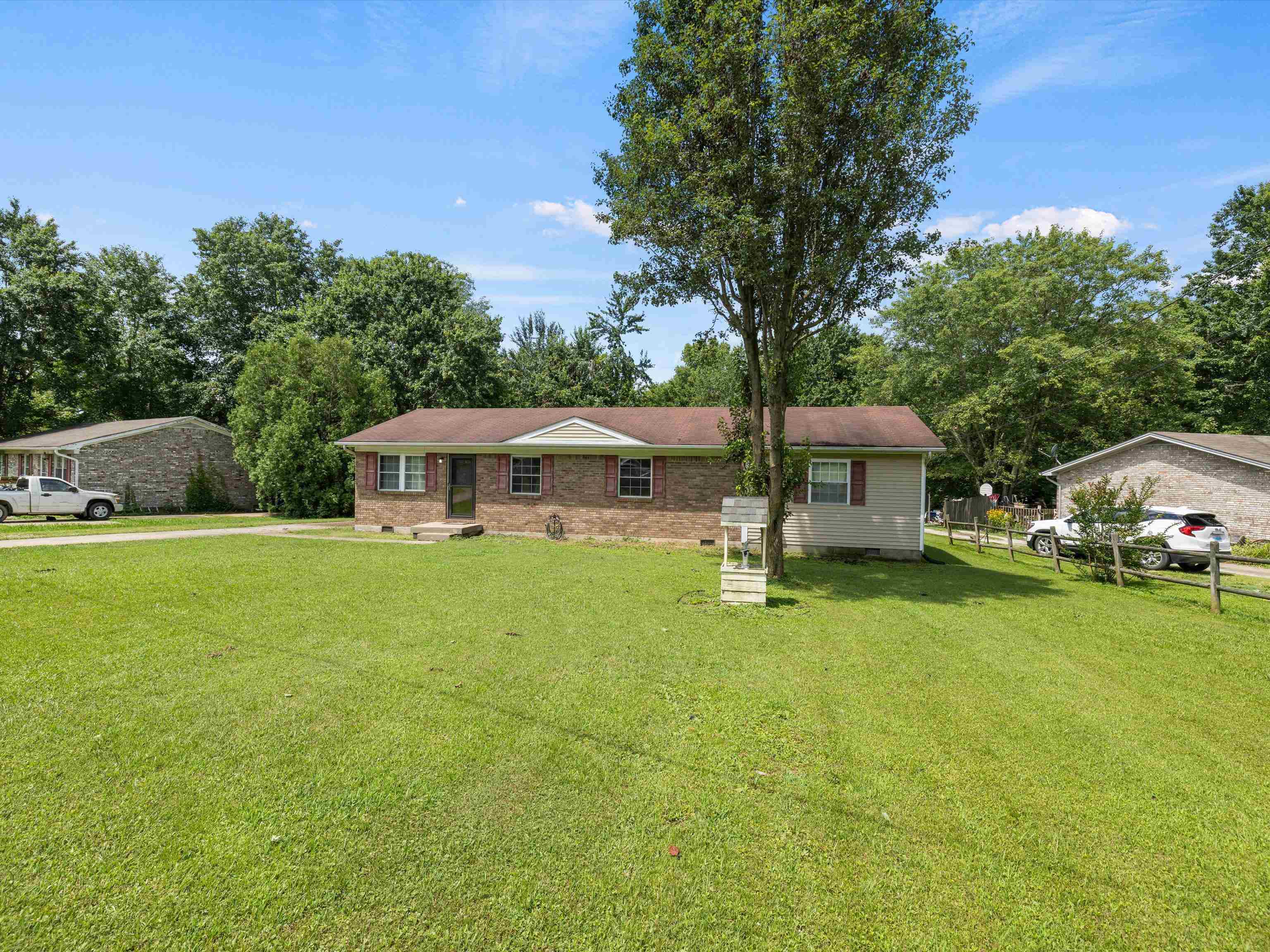 133 Countryside Dr, Centertown, Kentucky 42328, 5 Bedrooms Bedrooms, ,2 BathroomsBathrooms,Single Family Residence,For Sale,Countryside Dr,89989