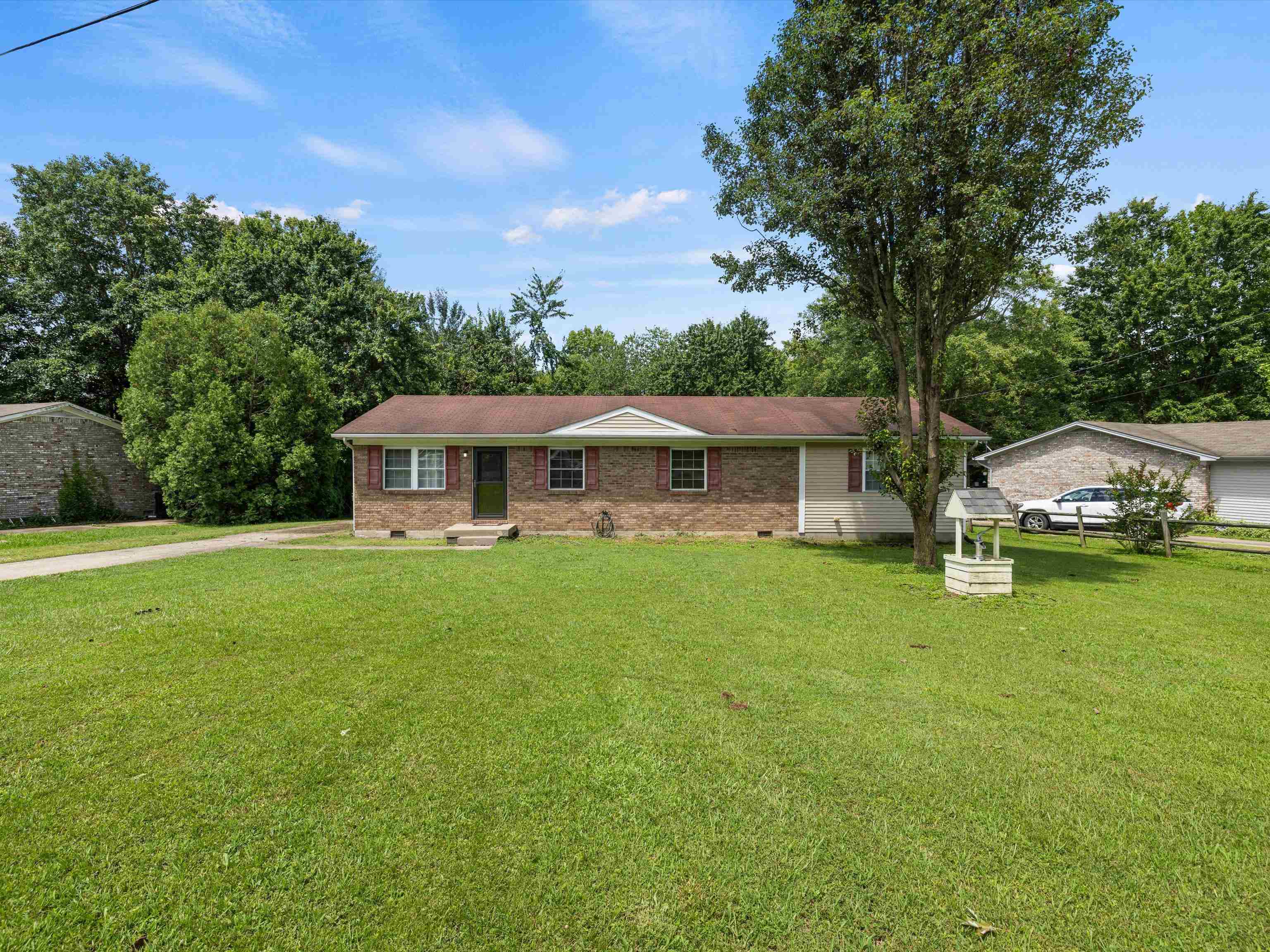 133 Countryside Dr, Centertown, Kentucky 42328, 5 Bedrooms Bedrooms, ,2 BathroomsBathrooms,Single Family Residence,For Sale,Countryside Dr,89989