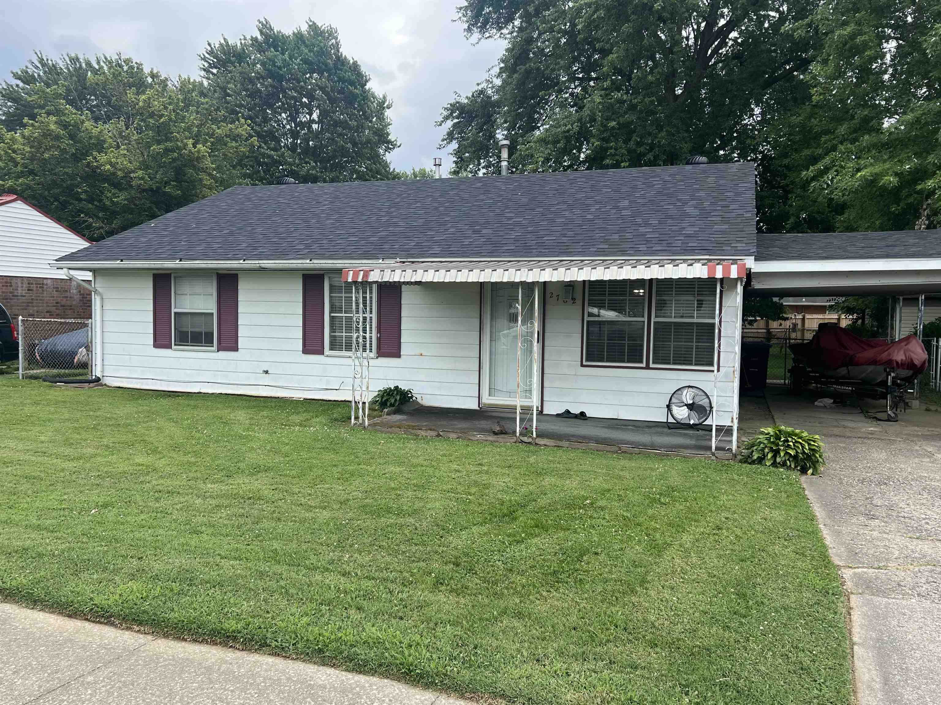 2762 Cravens Ave, Owensboro, Kentucky 42301, 3 Bedrooms Bedrooms, ,1 BathroomBathrooms,Ranch,For Sale,Cravens Ave,89994