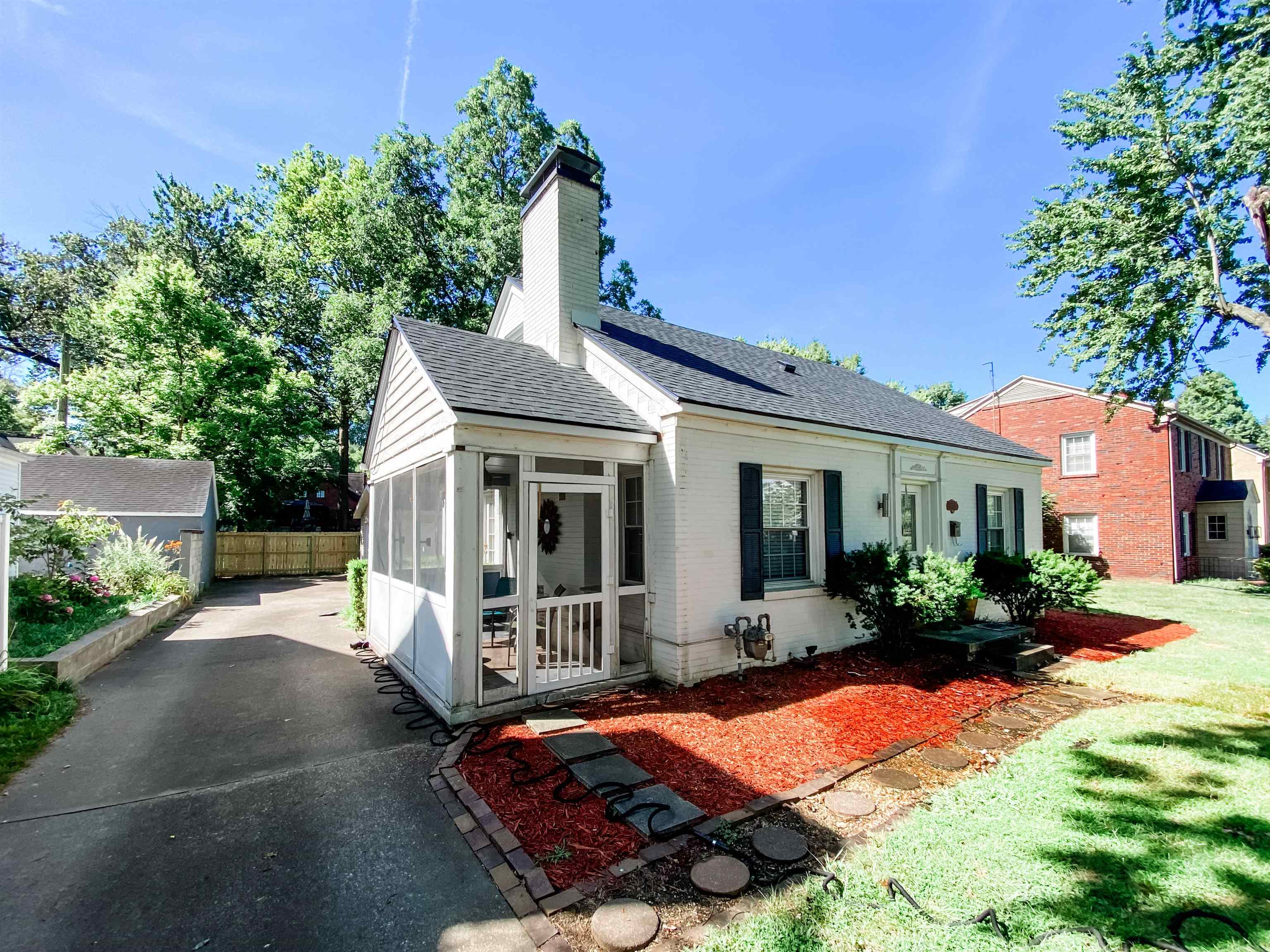 1220 Cary Ct, Owensboro, Kentucky 42301, 3 Bedrooms Bedrooms, ,2 BathroomsBathrooms,Single Family Residence,For Sale,Cary Ct,90006
