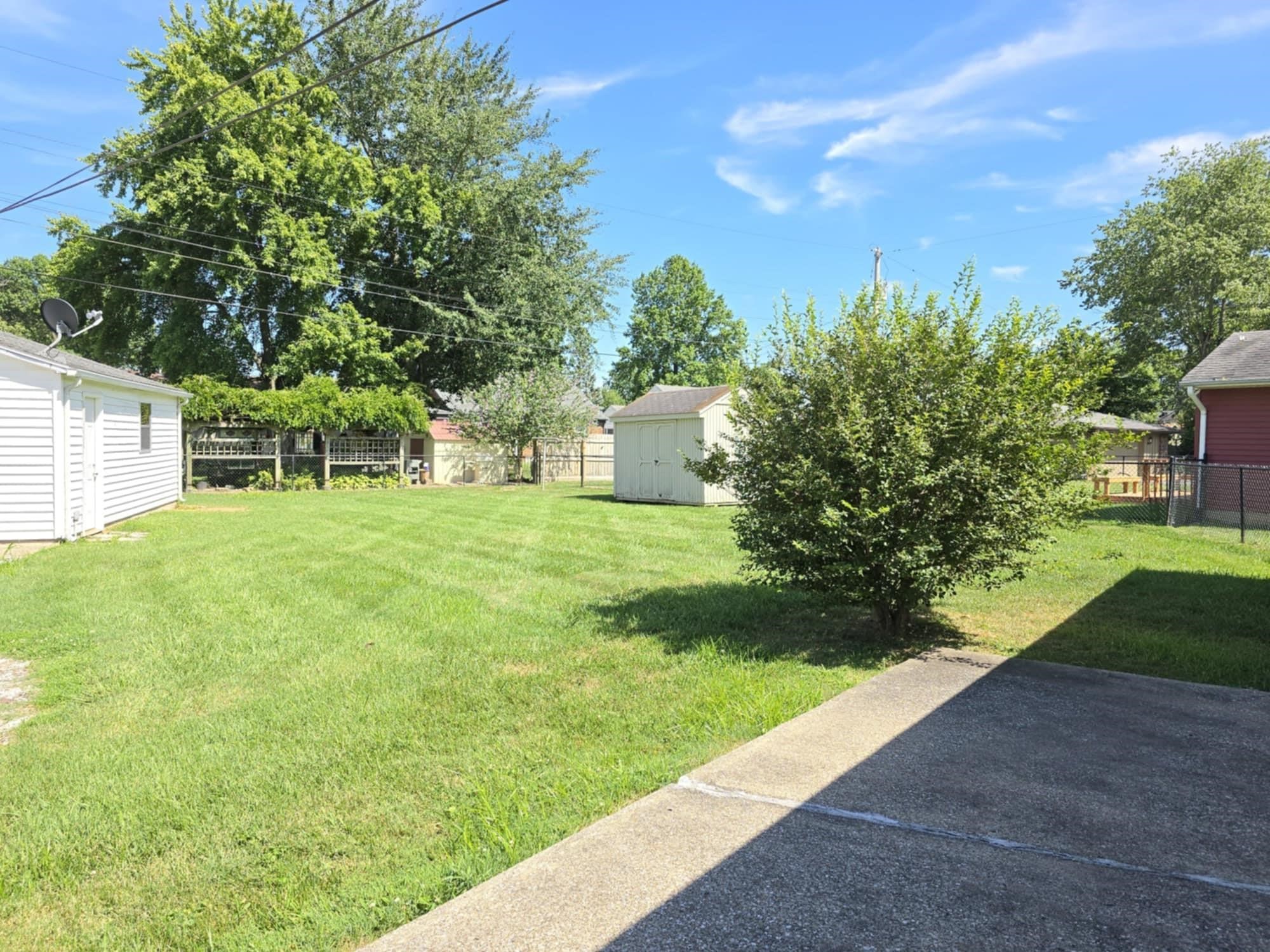 2511 Lewis Lane, Owensboro, Kentucky 42301, 3 Bedrooms Bedrooms, ,1 BathroomBathrooms,Single Family Residence,For Sale,Lewis Lane,90008
