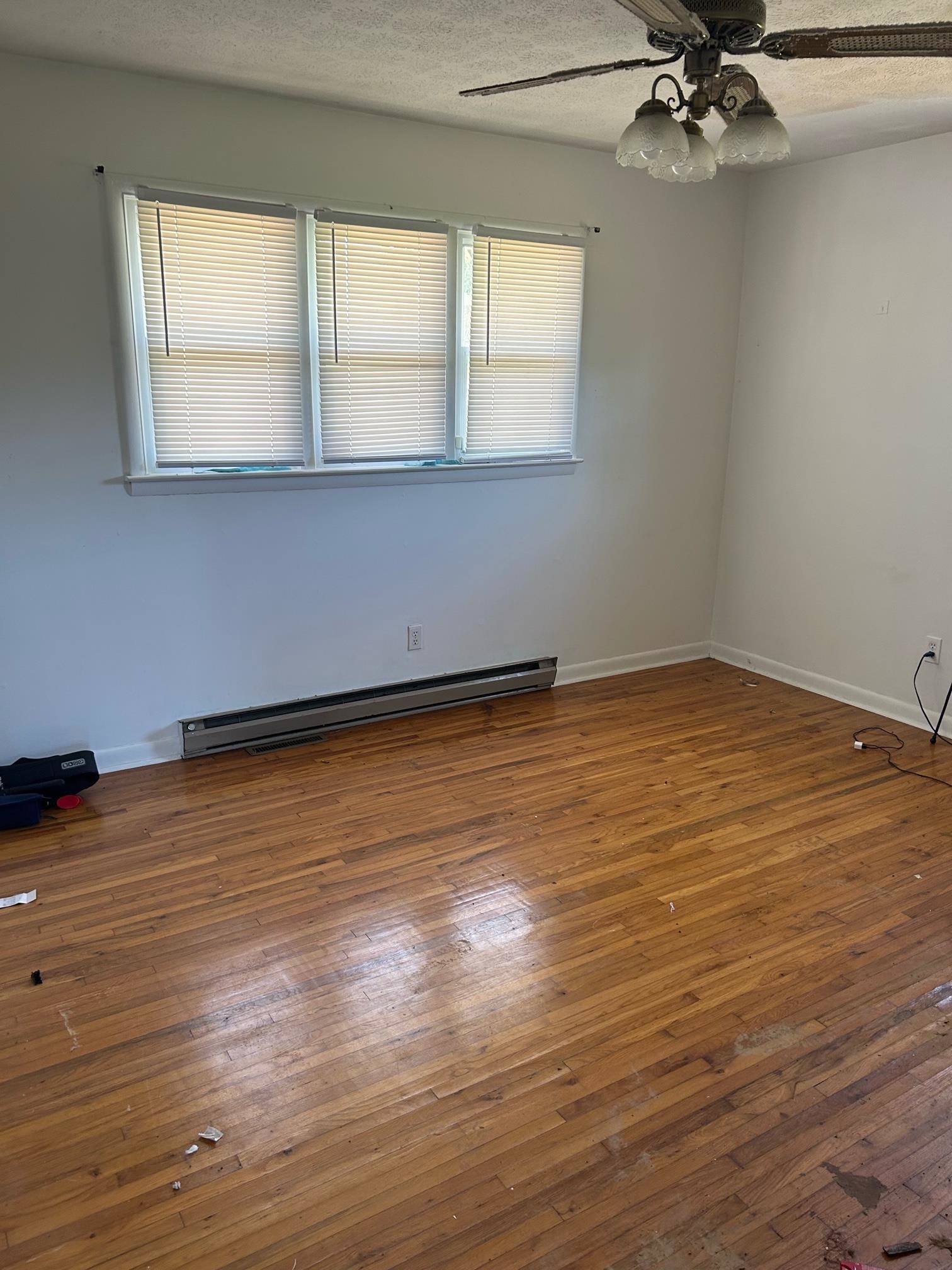 160 Green Meadows St, Beechmont, Kentucky 42323, 3 Bedrooms Bedrooms, ,1 BathroomBathrooms,Single Family Residence,For Sale,Green Meadows St,90016