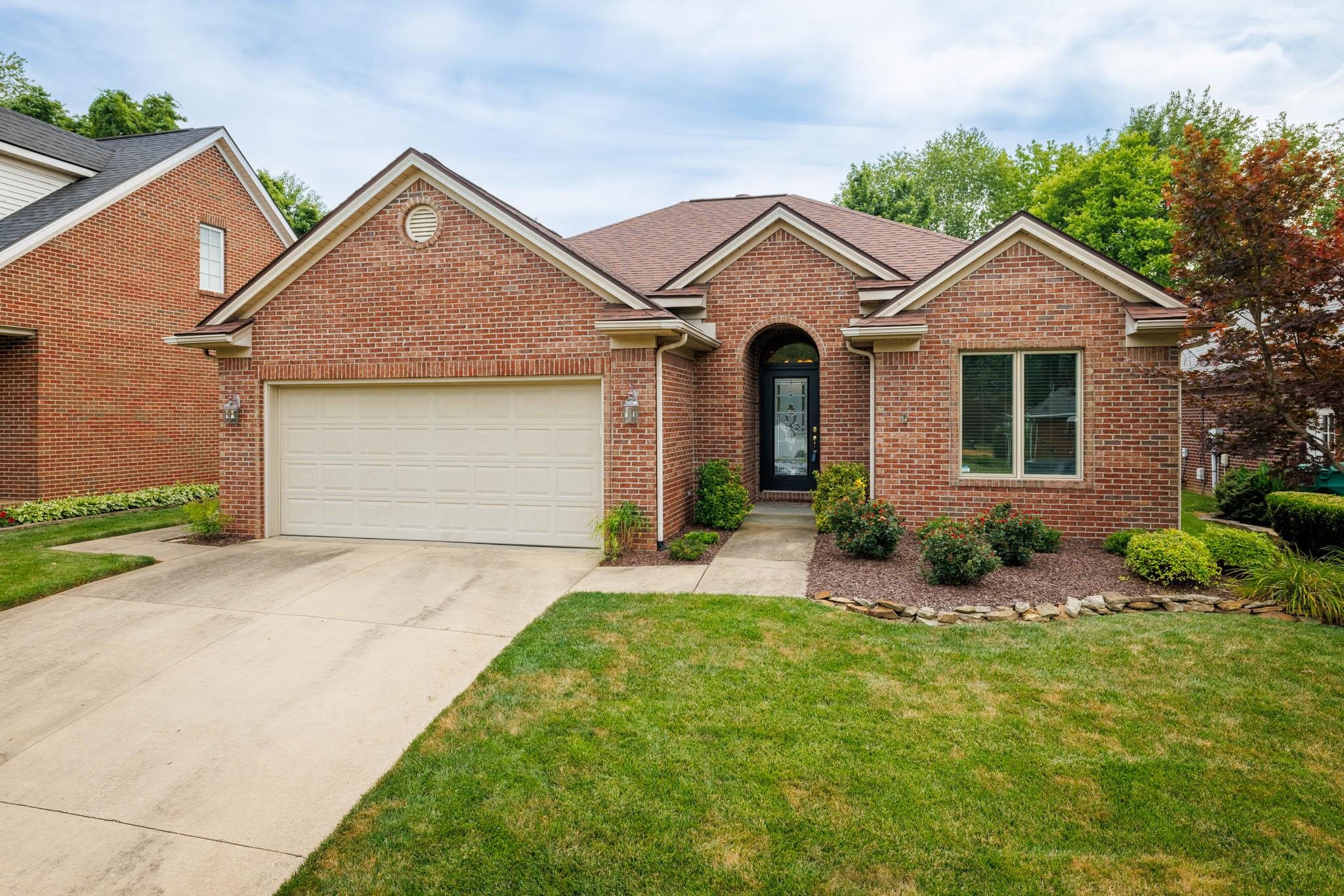 4530 Condor Place, Owensboro, Kentucky 42303, 2 Bedrooms Bedrooms, ,2 BathroomsBathrooms,Single Family Residence,For Sale,Condor Place,90017