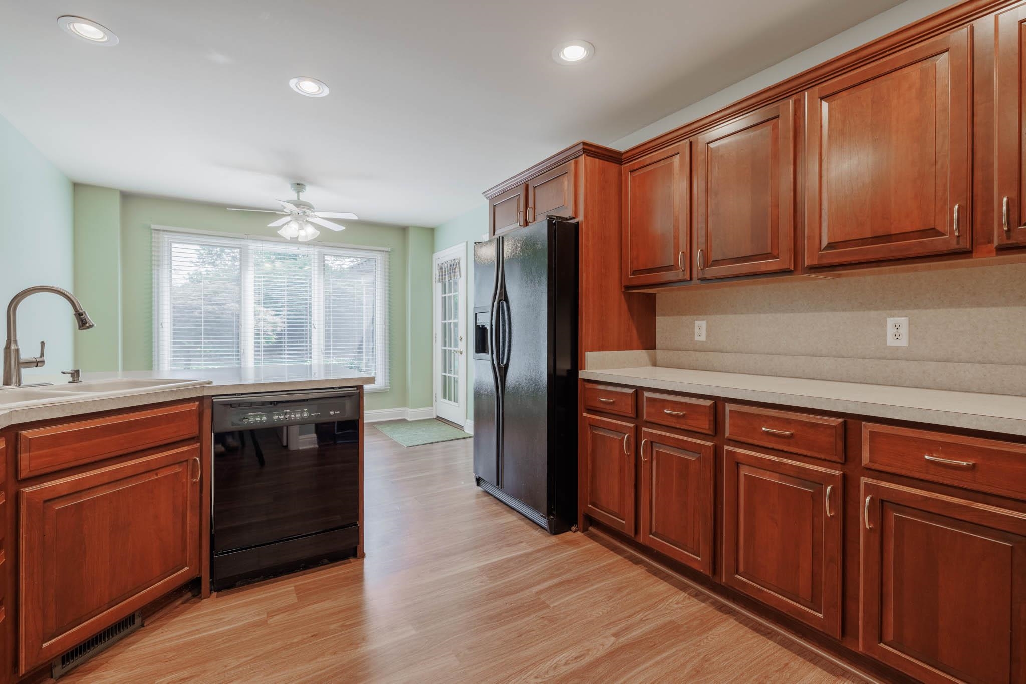 4530 Condor Place, Owensboro, Kentucky 42303, 2 Bedrooms Bedrooms, ,2 BathroomsBathrooms,Single Family Residence,For Sale,Condor Place,90017