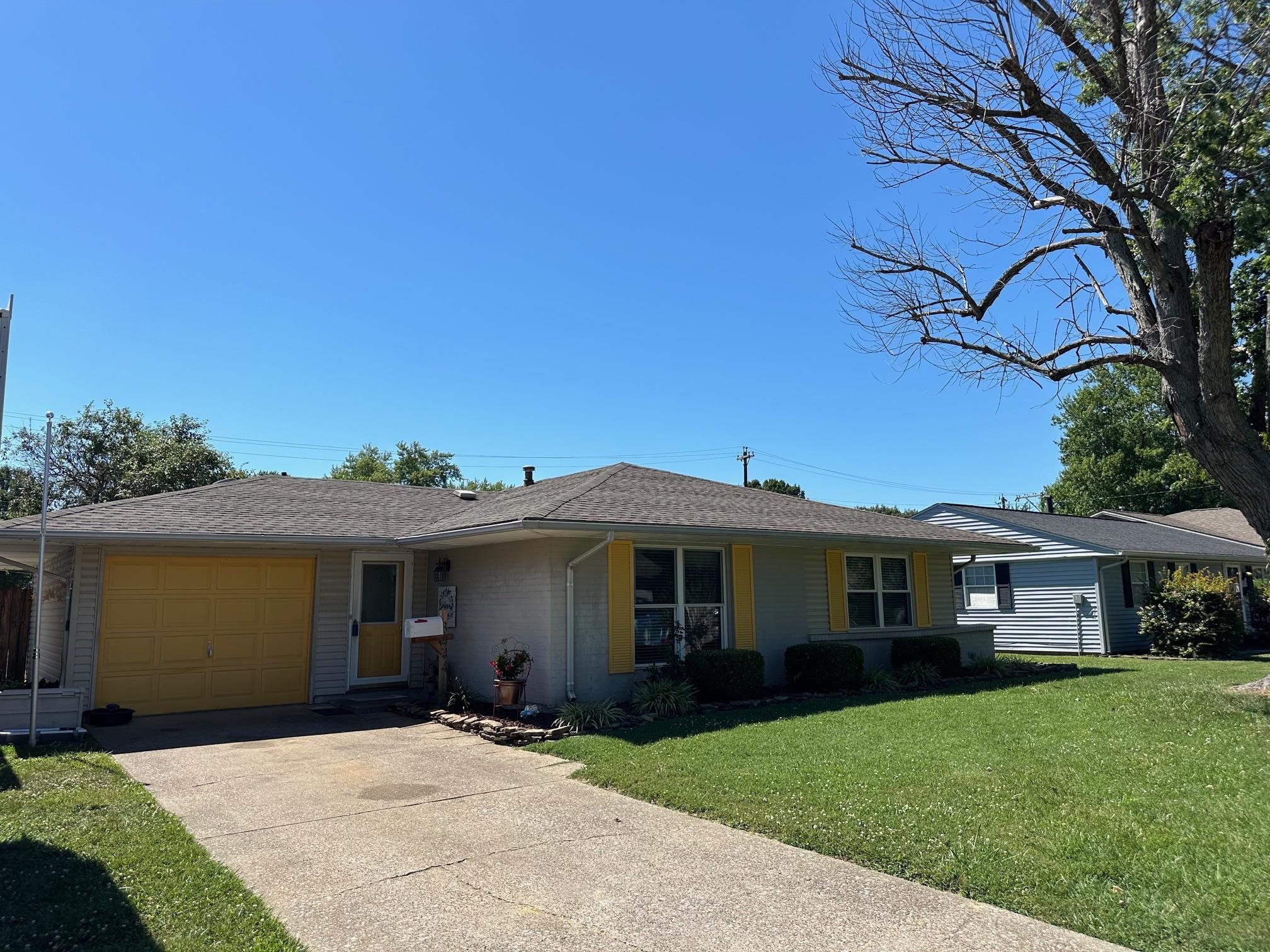 3444 Surrey Drive East, Owensboro, Kentucky 42301, 3 Bedrooms Bedrooms, ,1 BathroomBathrooms,Single Family Residence,For Sale,Surrey Drive East,90019