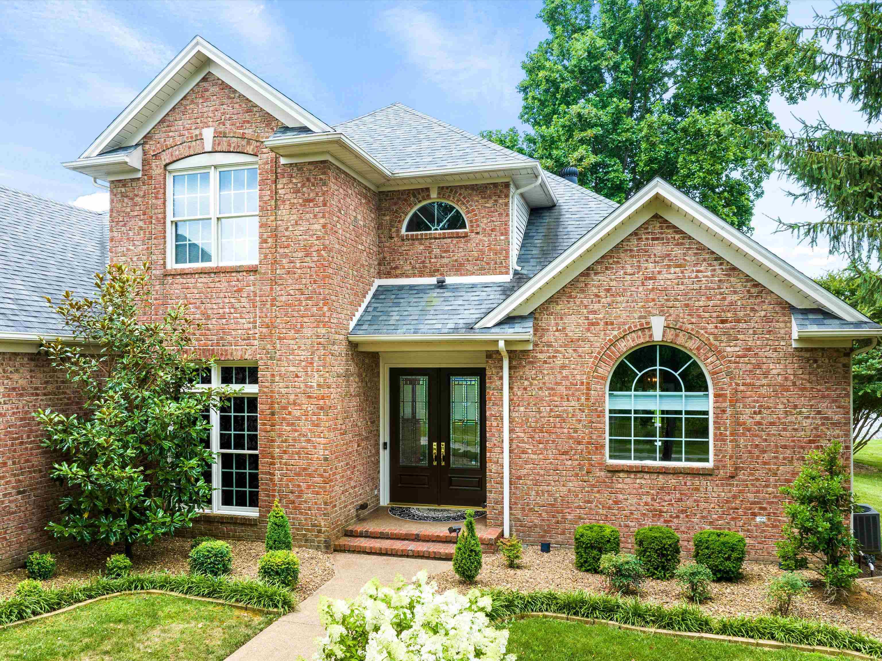 3038 Oak Knoll Cove, Owensboro, Kentucky 42303, 4 Bedrooms Bedrooms, ,2 BathroomsBathrooms,Single Family Residence,For Sale,Oak Knoll Cove,90023