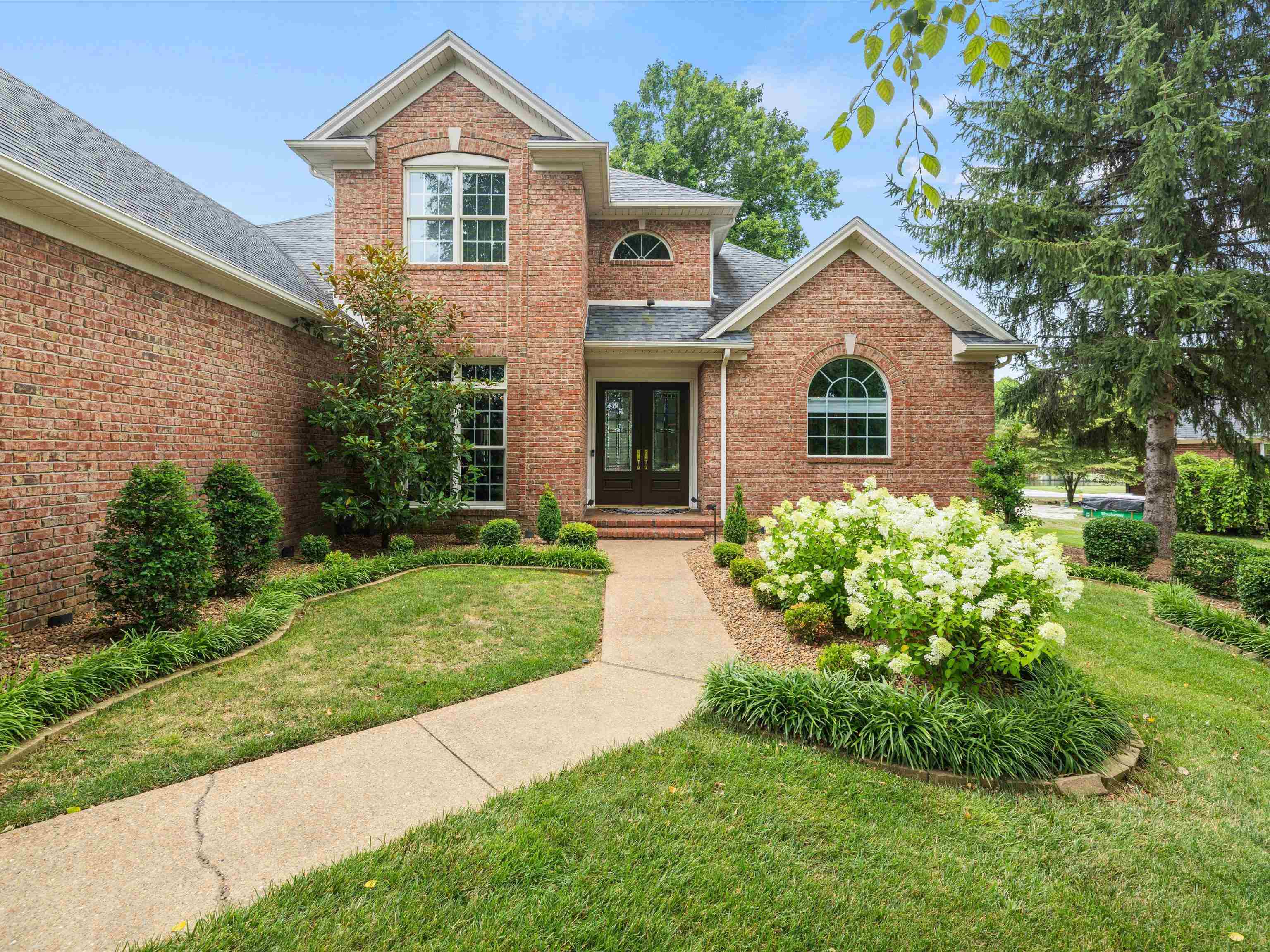 3038 Oak Knoll Cove, Owensboro, Kentucky 42303, 4 Bedrooms Bedrooms, ,2 BathroomsBathrooms,Single Family Residence,For Sale,Oak Knoll Cove,90023