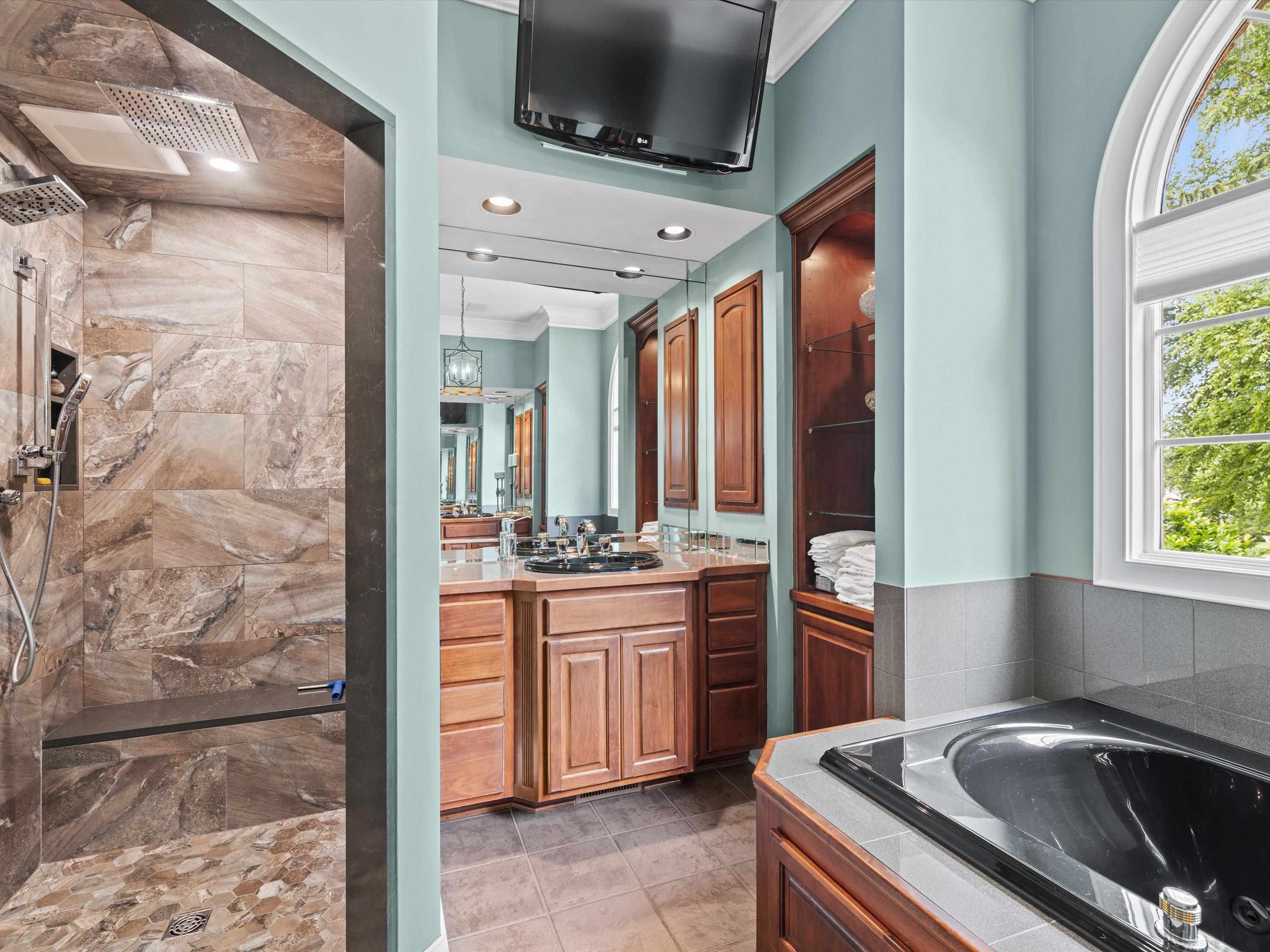 3038 Oak Knoll Cove, Owensboro, Kentucky 42303, 4 Bedrooms Bedrooms, ,2 BathroomsBathrooms,Single Family Residence,For Sale,Oak Knoll Cove,90023