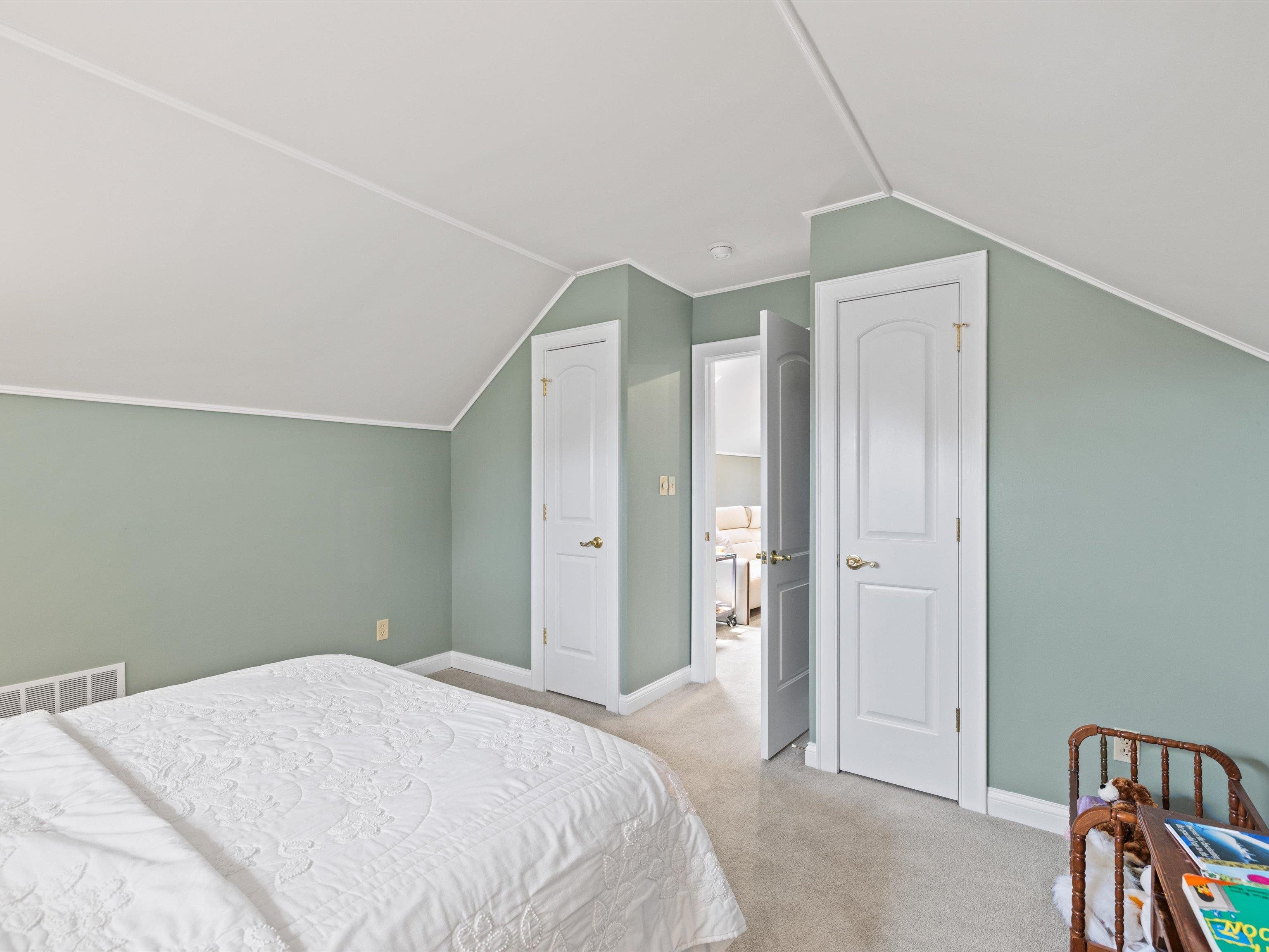 3038 Oak Knoll Cove, Owensboro, Kentucky 42303, 4 Bedrooms Bedrooms, ,2 BathroomsBathrooms,Single Family Residence,For Sale,Oak Knoll Cove,90023
