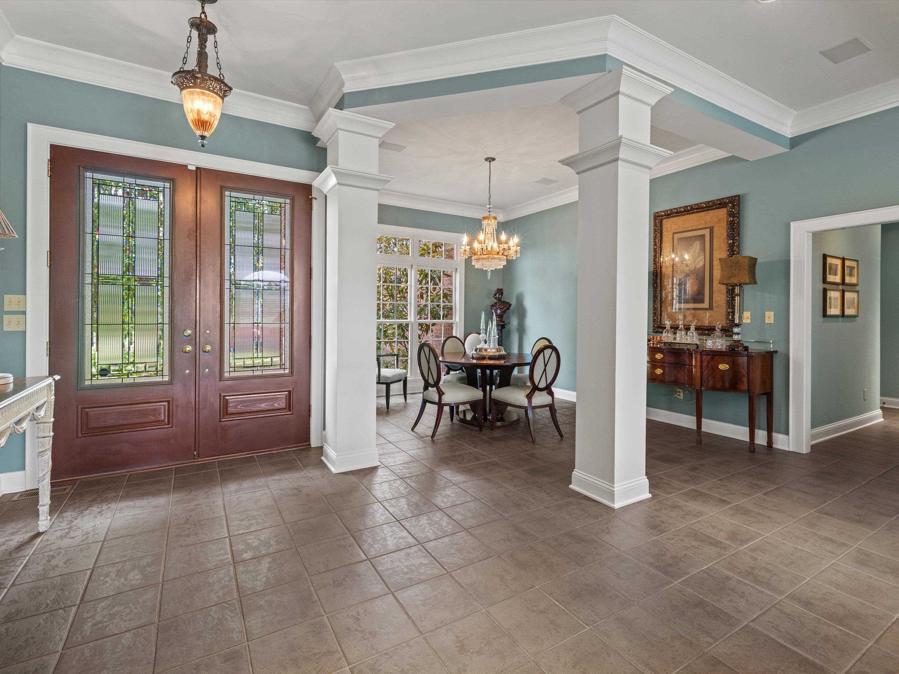 3038 Oak Knoll Cove, Owensboro, Kentucky 42303, 4 Bedrooms Bedrooms, ,2 BathroomsBathrooms,Single Family Residence,For Sale,Oak Knoll Cove,90023
