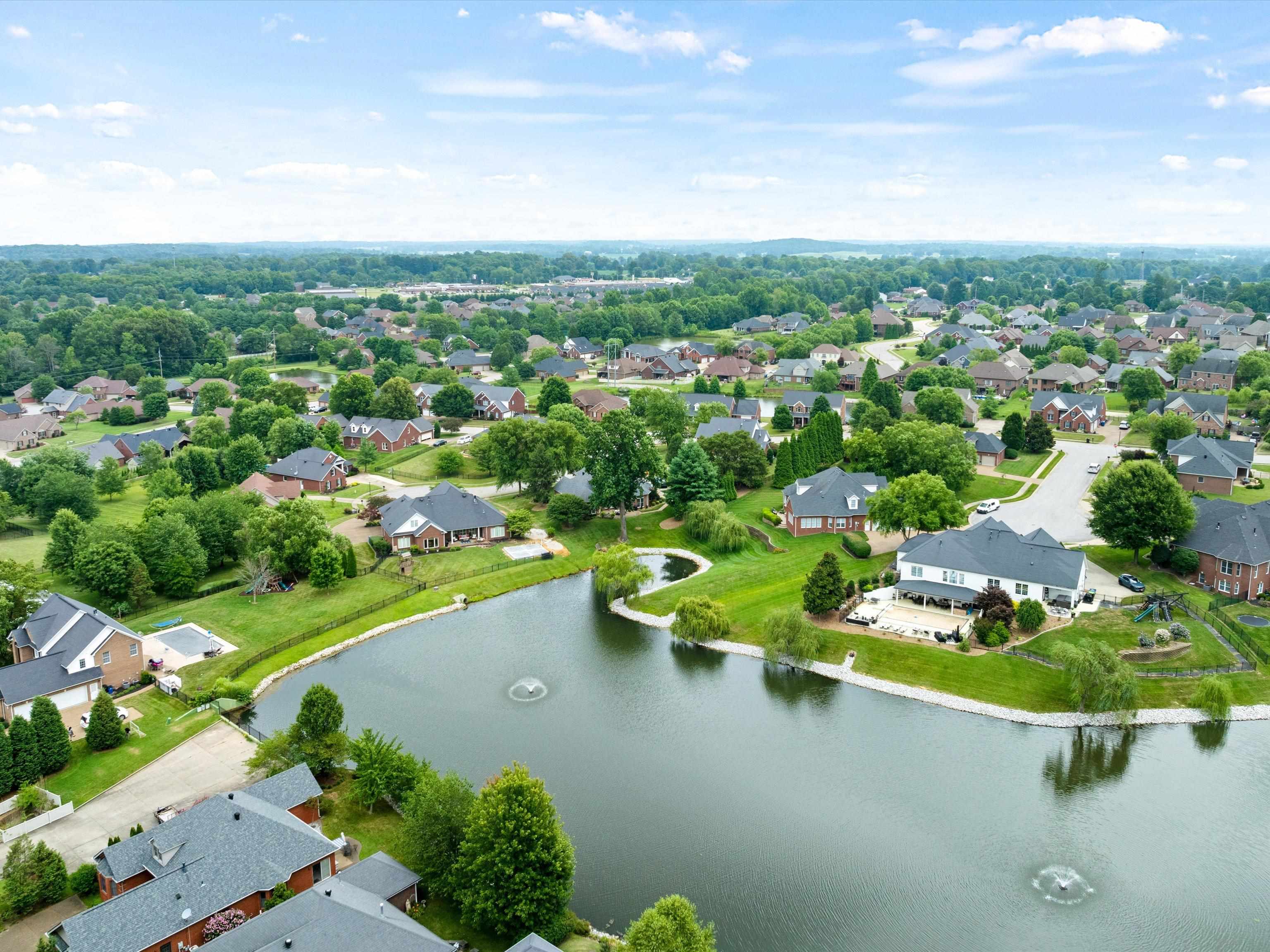 3038 Oak Knoll Cove, Owensboro, Kentucky 42303, 4 Bedrooms Bedrooms, ,2 BathroomsBathrooms,Single Family Residence,For Sale,Oak Knoll Cove,90023