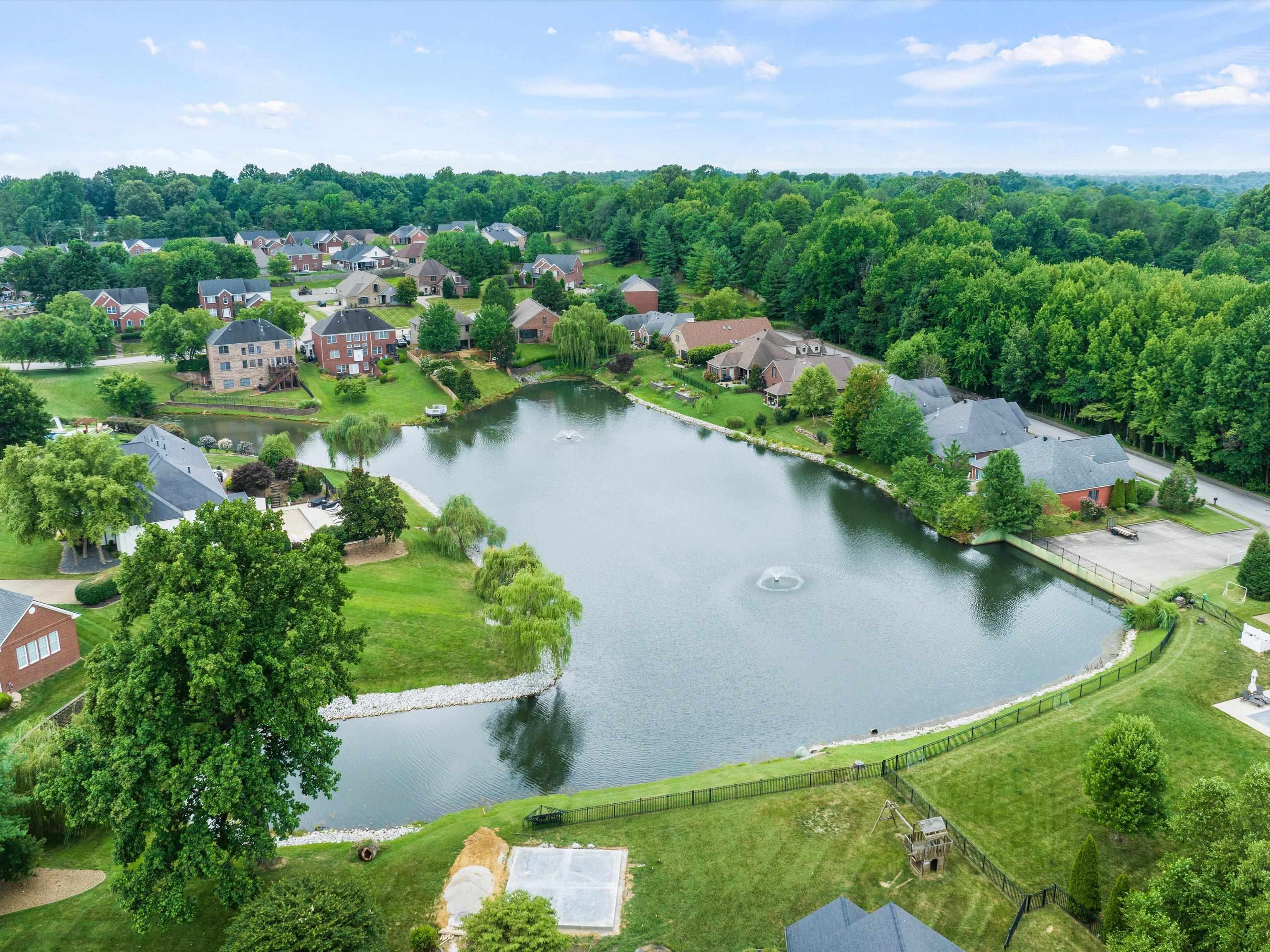 3038 Oak Knoll Cove, Owensboro, Kentucky 42303, 4 Bedrooms Bedrooms, ,2 BathroomsBathrooms,Single Family Residence,For Sale,Oak Knoll Cove,90023