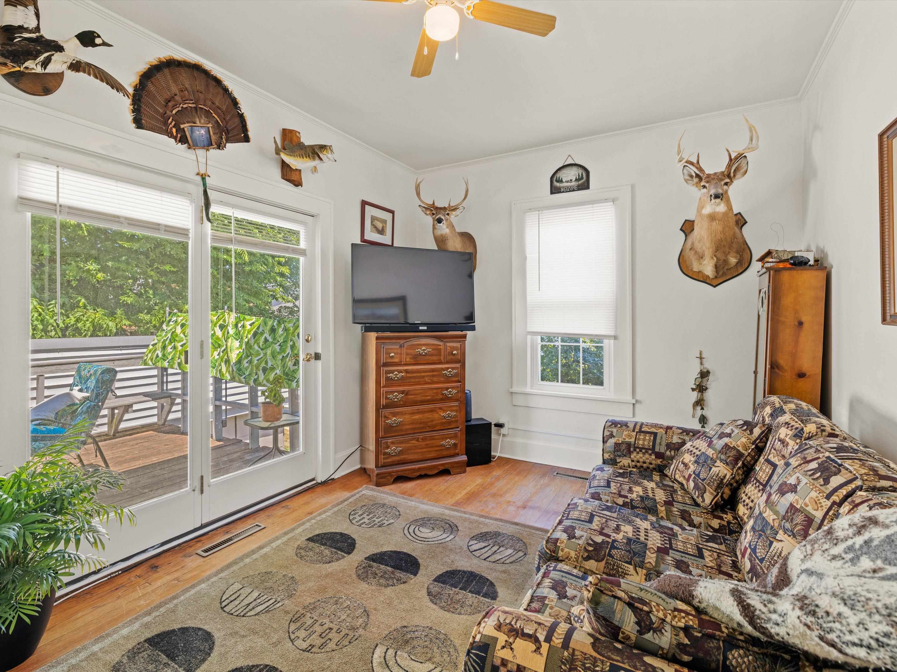 225 6th Street, Henderson, Kentucky 42420, 3 Bedrooms Bedrooms, ,3 BathroomsBathrooms,Single Family Residence,For Sale,6th Street,90025