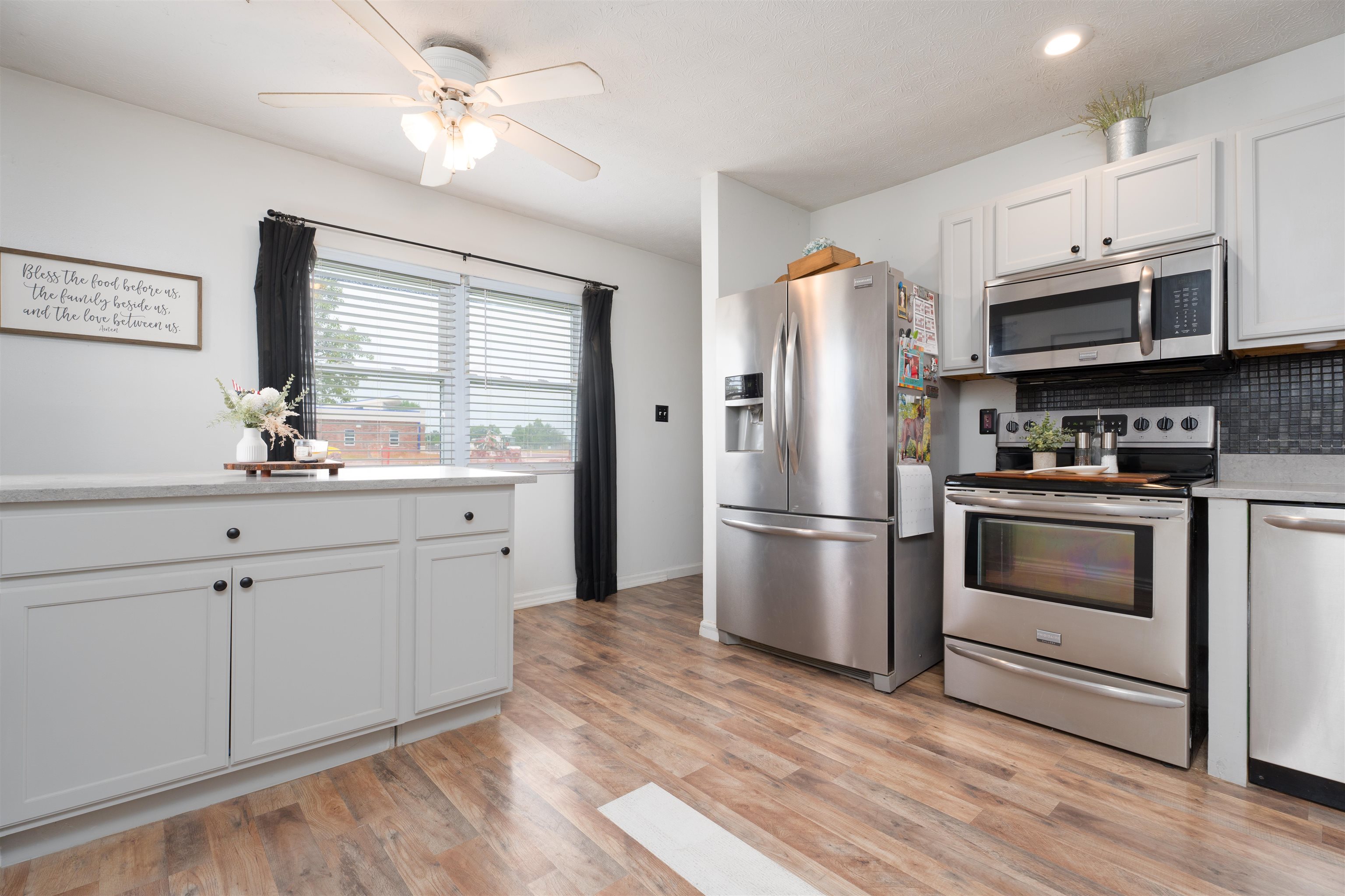 2262 Lovell Drive, Owensboro, Kentucky 42301, 3 Bedrooms Bedrooms, ,1 BathroomBathrooms,Single Family Residence,For Sale,Lovell Drive,90028