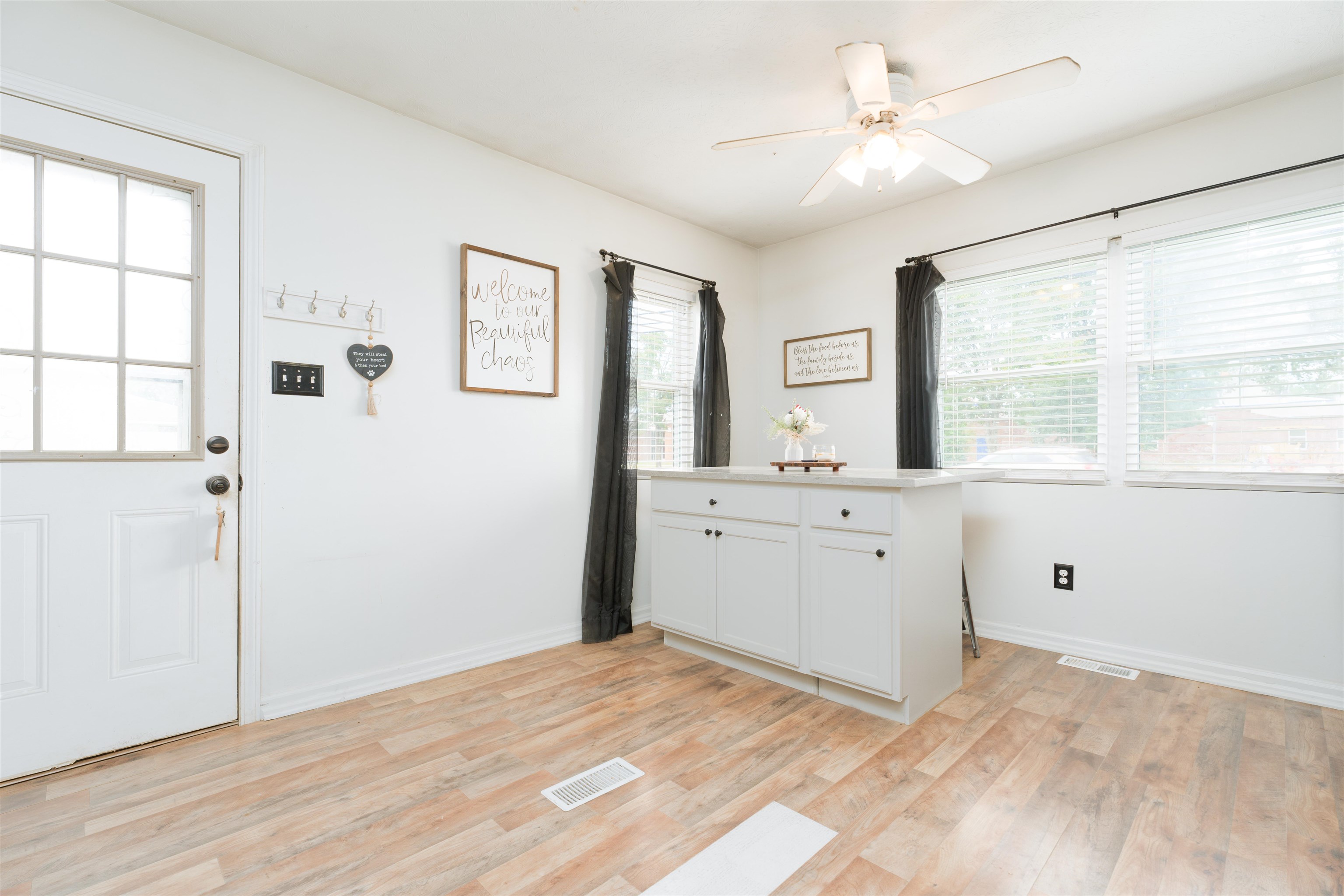 2262 Lovell Drive, Owensboro, Kentucky 42301, 3 Bedrooms Bedrooms, ,1 BathroomBathrooms,Single Family Residence,For Sale,Lovell Drive,90028
