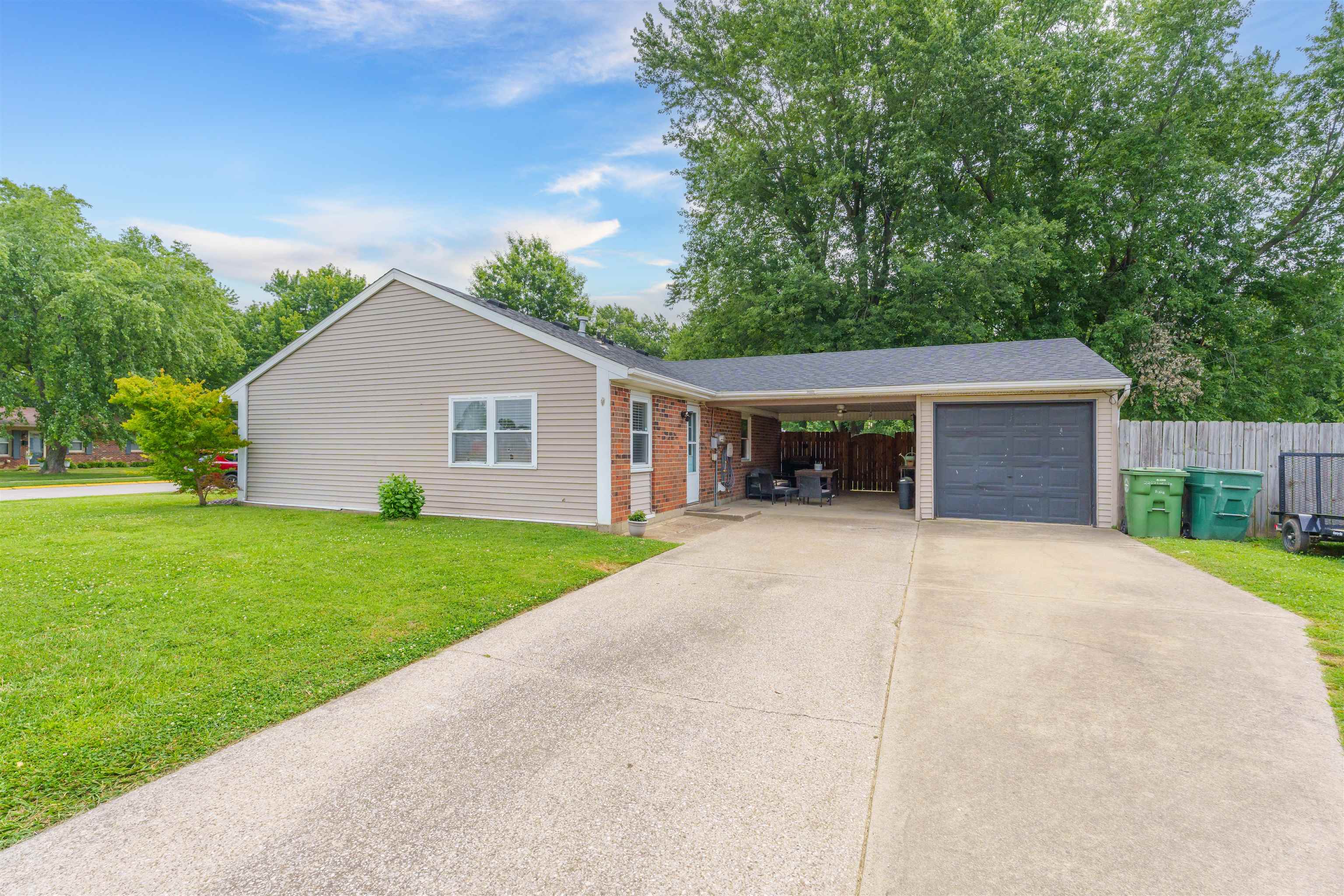 2262 Lovell Drive, Owensboro, Kentucky 42301, 3 Bedrooms Bedrooms, ,1 BathroomBathrooms,Single Family Residence,For Sale,Lovell Drive,90028