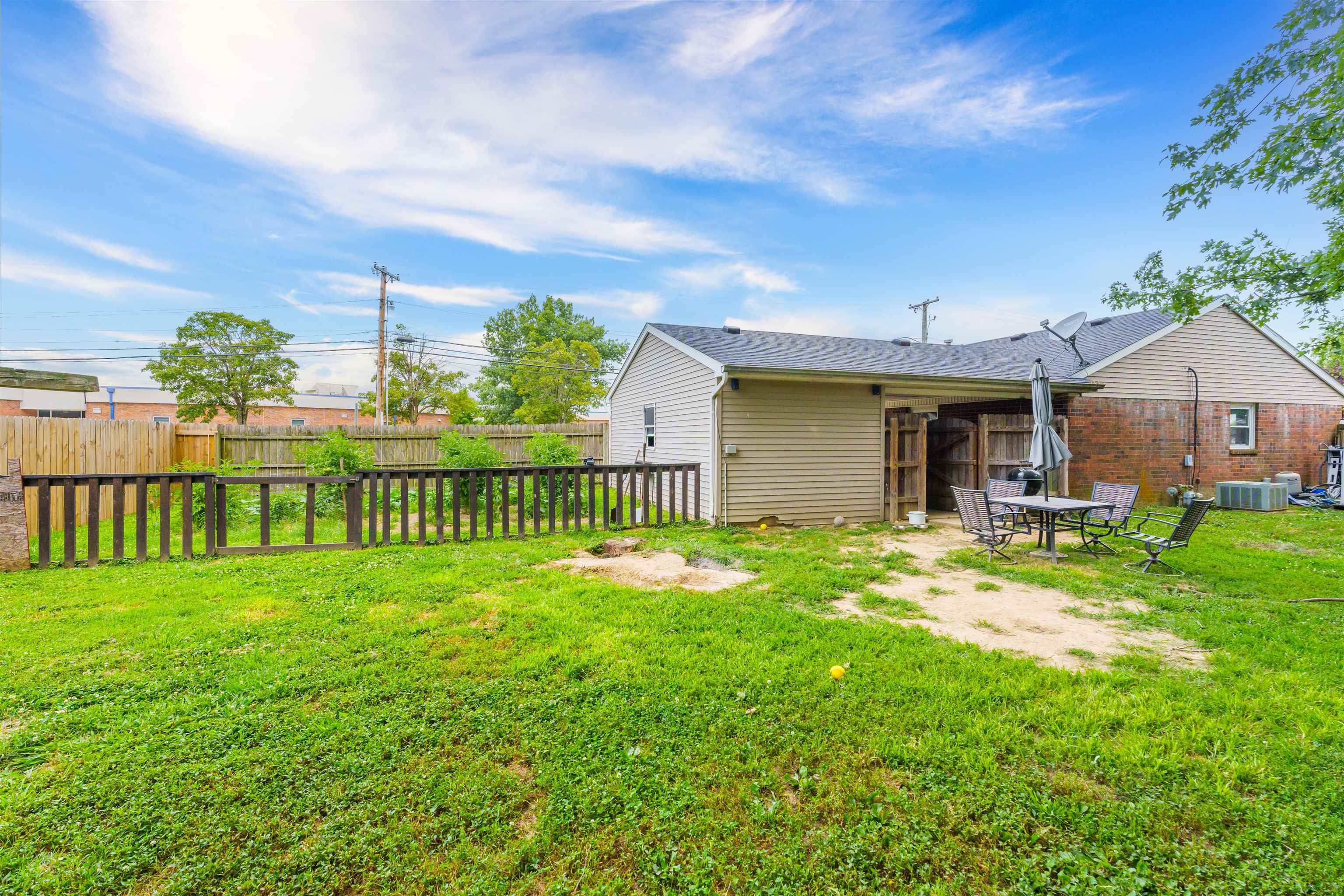 2262 Lovell Drive, Owensboro, Kentucky 42301, 3 Bedrooms Bedrooms, ,1 BathroomBathrooms,Single Family Residence,For Sale,Lovell Drive,90028