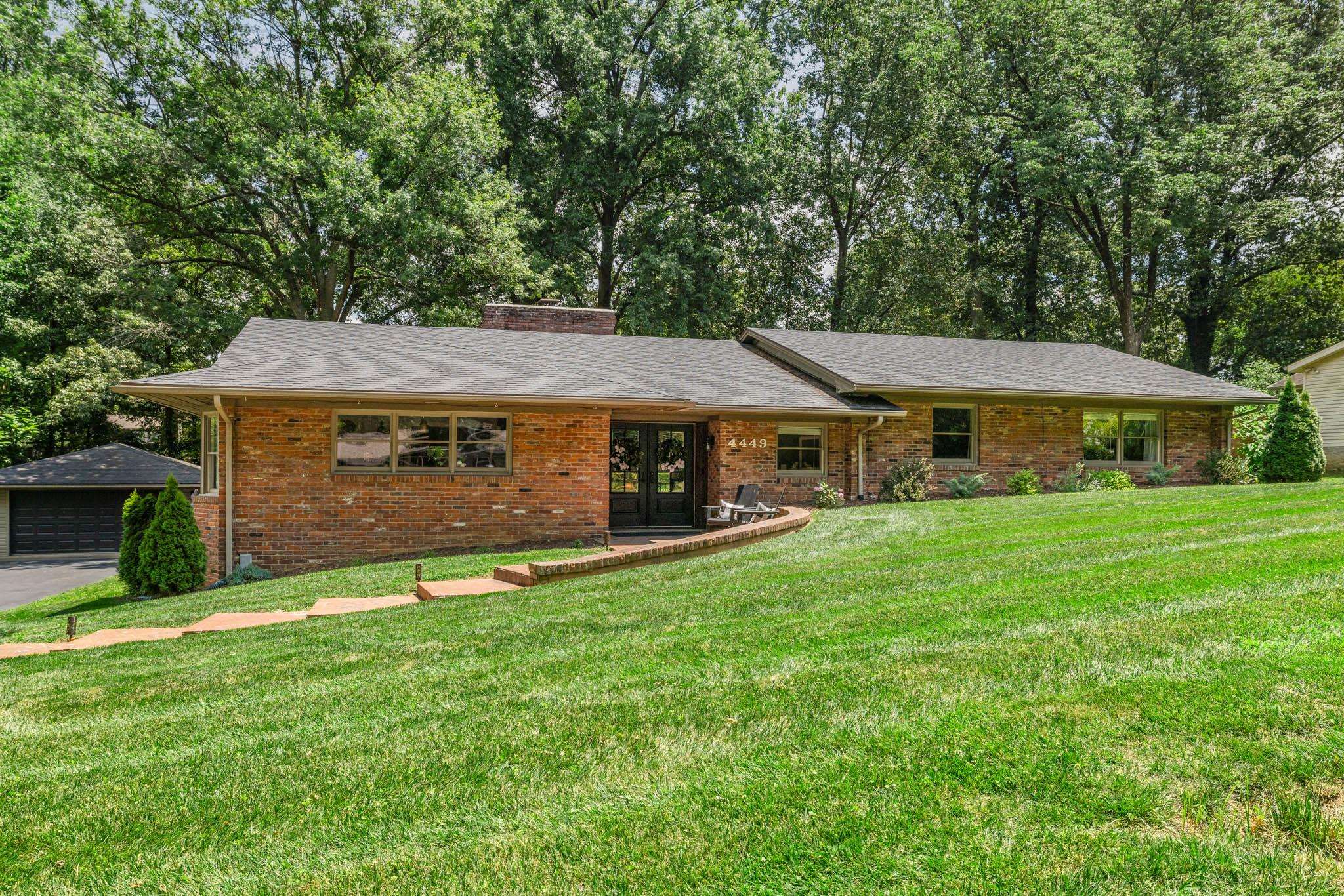 4449 Greenacre Drive, Owensboro, Kentucky 42303, 3 Bedrooms Bedrooms, ,2 BathroomsBathrooms,Single Family Residence,For Sale,Greenacre Drive,90031