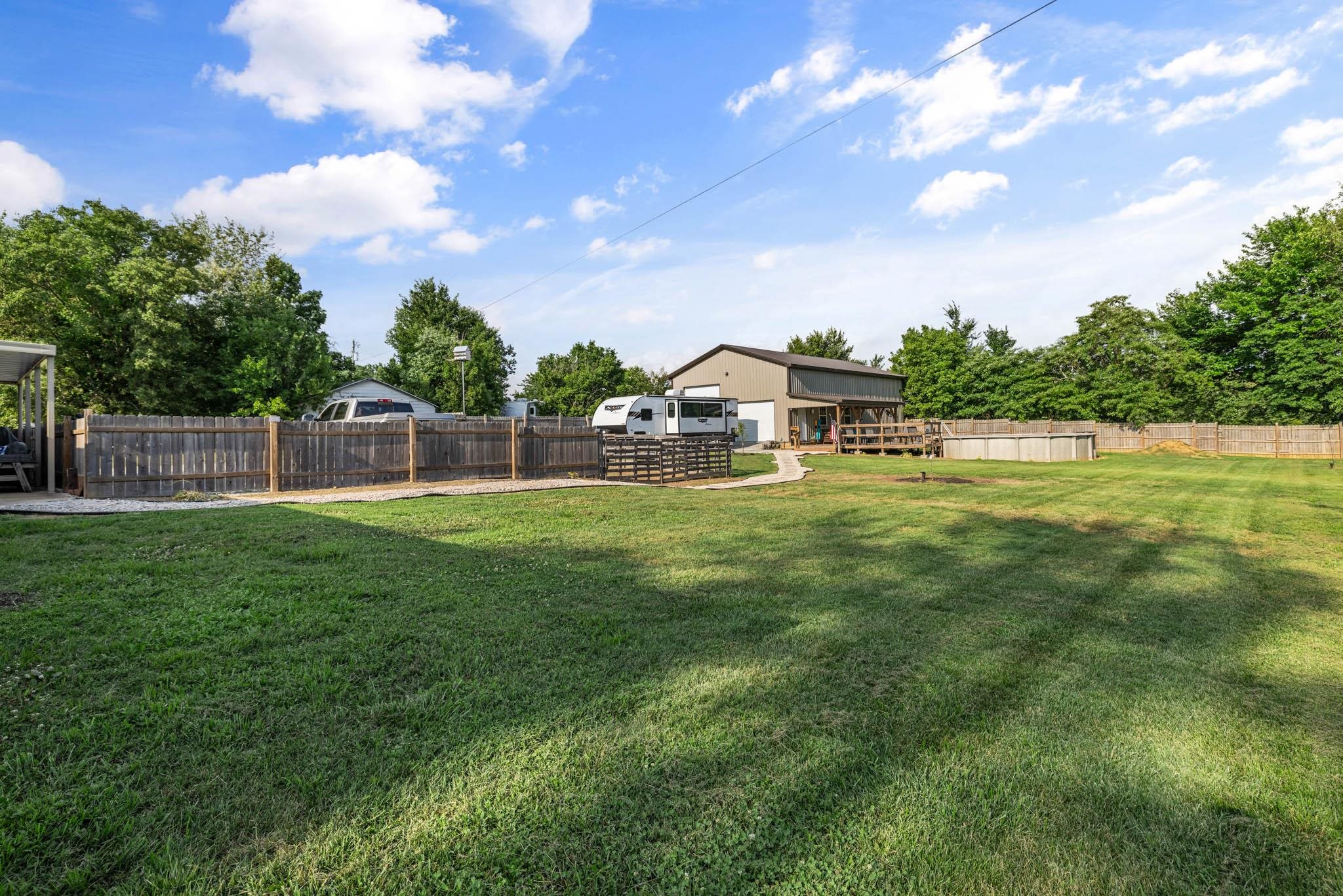 10858 Hwy 764, Whitesville, Kentucky 42378, 4 Bedrooms Bedrooms, ,2 BathroomsBathrooms,Single Family Residence,For Sale,Hwy 764,90032