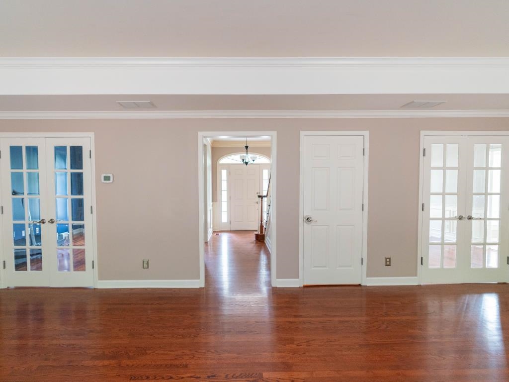 910 Belle Wood Dr, Henderson, Kentucky 42420, 5 Bedrooms Bedrooms, ,4 BathroomsBathrooms,Single Family Residence,For Sale,Belle Wood Dr,90035