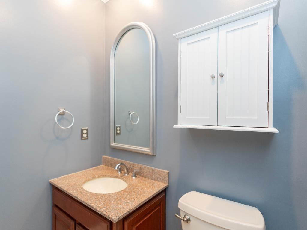 910 Belle Wood Dr, Henderson, Kentucky 42420, 5 Bedrooms Bedrooms, ,4 BathroomsBathrooms,Single Family Residence,For Sale,Belle Wood Dr,90035