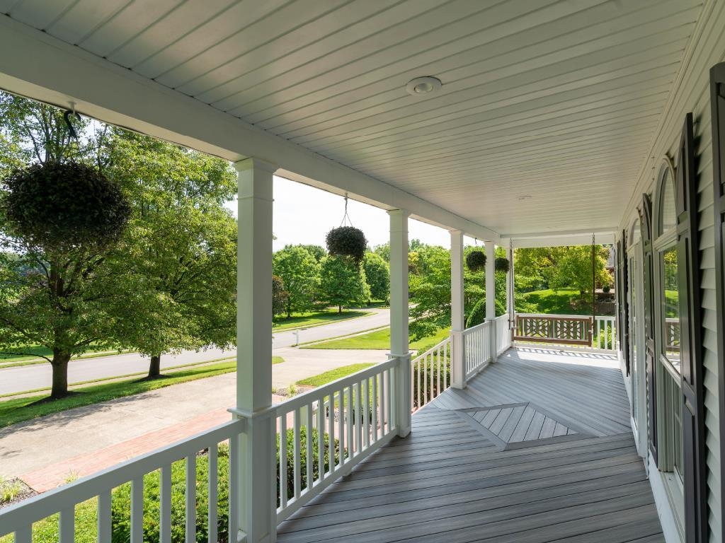 910 Belle Wood Dr, Henderson, Kentucky 42420, 5 Bedrooms Bedrooms, ,4 BathroomsBathrooms,Single Family Residence,For Sale,Belle Wood Dr,90035