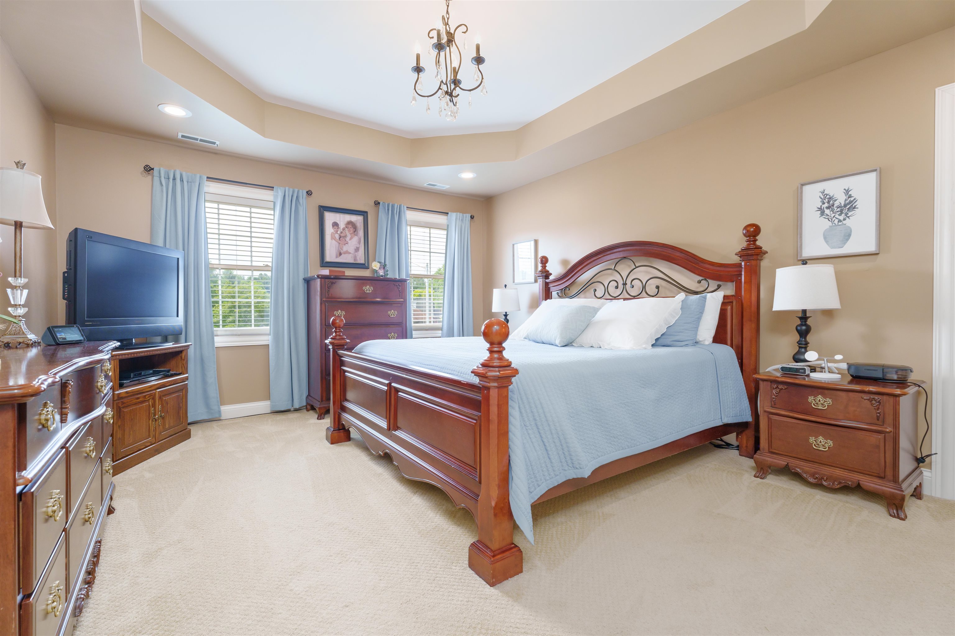Tray ceiling