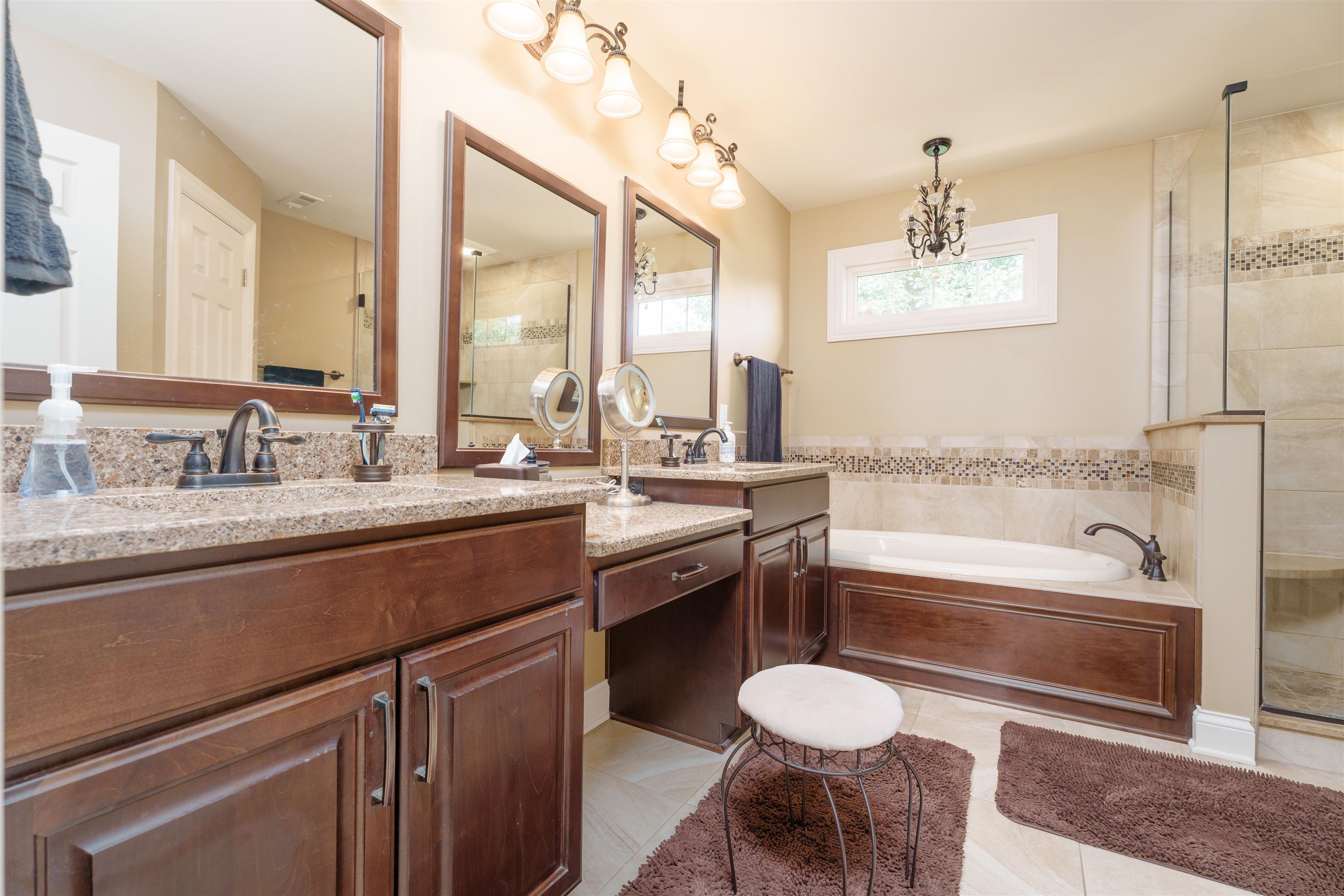 4224 Saddlebrooke Trail, Owensboro, Kentucky 42303, 4 Bedrooms Bedrooms, ,2 BathroomsBathrooms,Single Family Residence,For Sale,Saddlebrooke Trail,90036