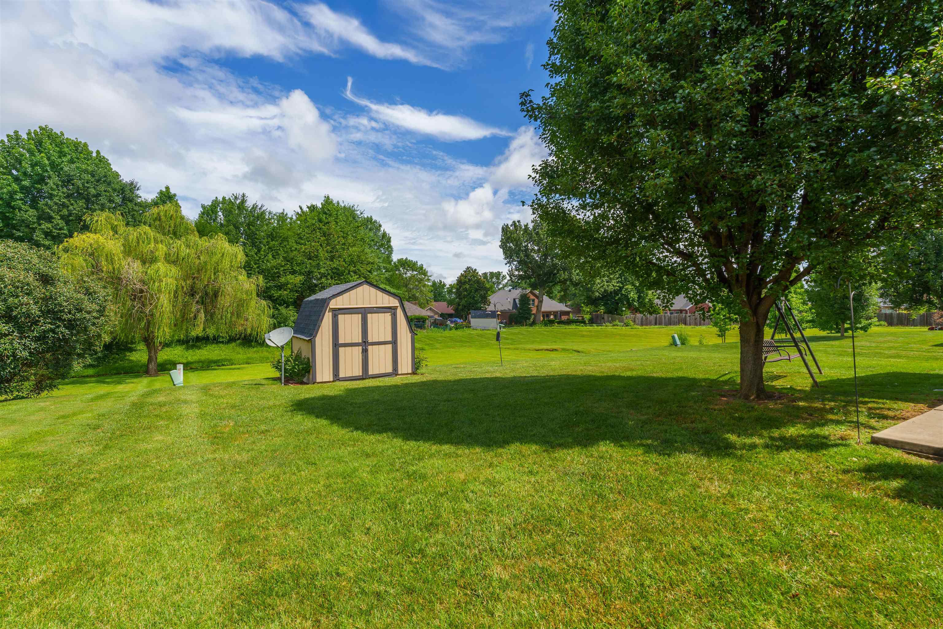 4224 Saddlebrooke Trail, Owensboro, Kentucky 42303, 4 Bedrooms Bedrooms, ,2 BathroomsBathrooms,Single Family Residence,For Sale,Saddlebrooke Trail,90036