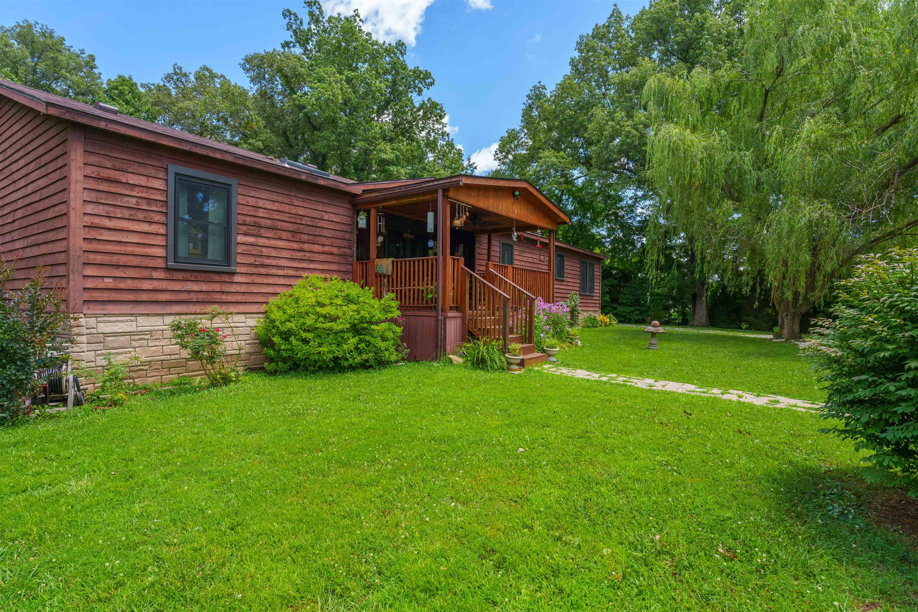 7141 Hwy 762, Philpot, Kentucky 42366, 3 Bedrooms Bedrooms, ,2 BathroomsBathrooms,Manufactured Home,For Sale,Hwy 762,90037